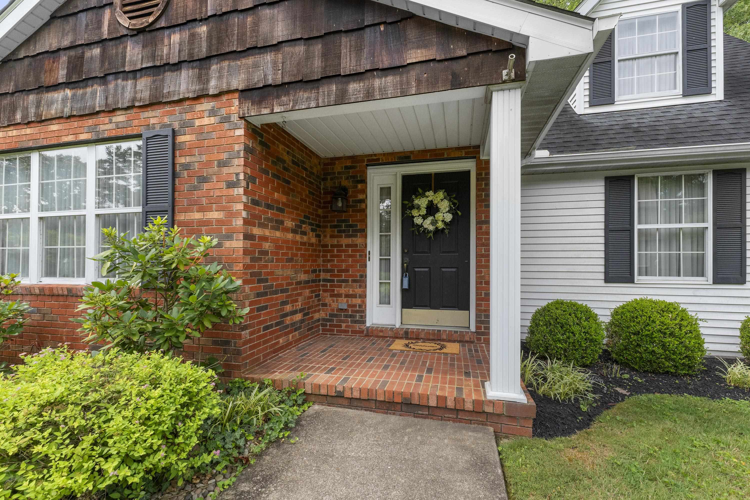 2402 Cherrywood Court