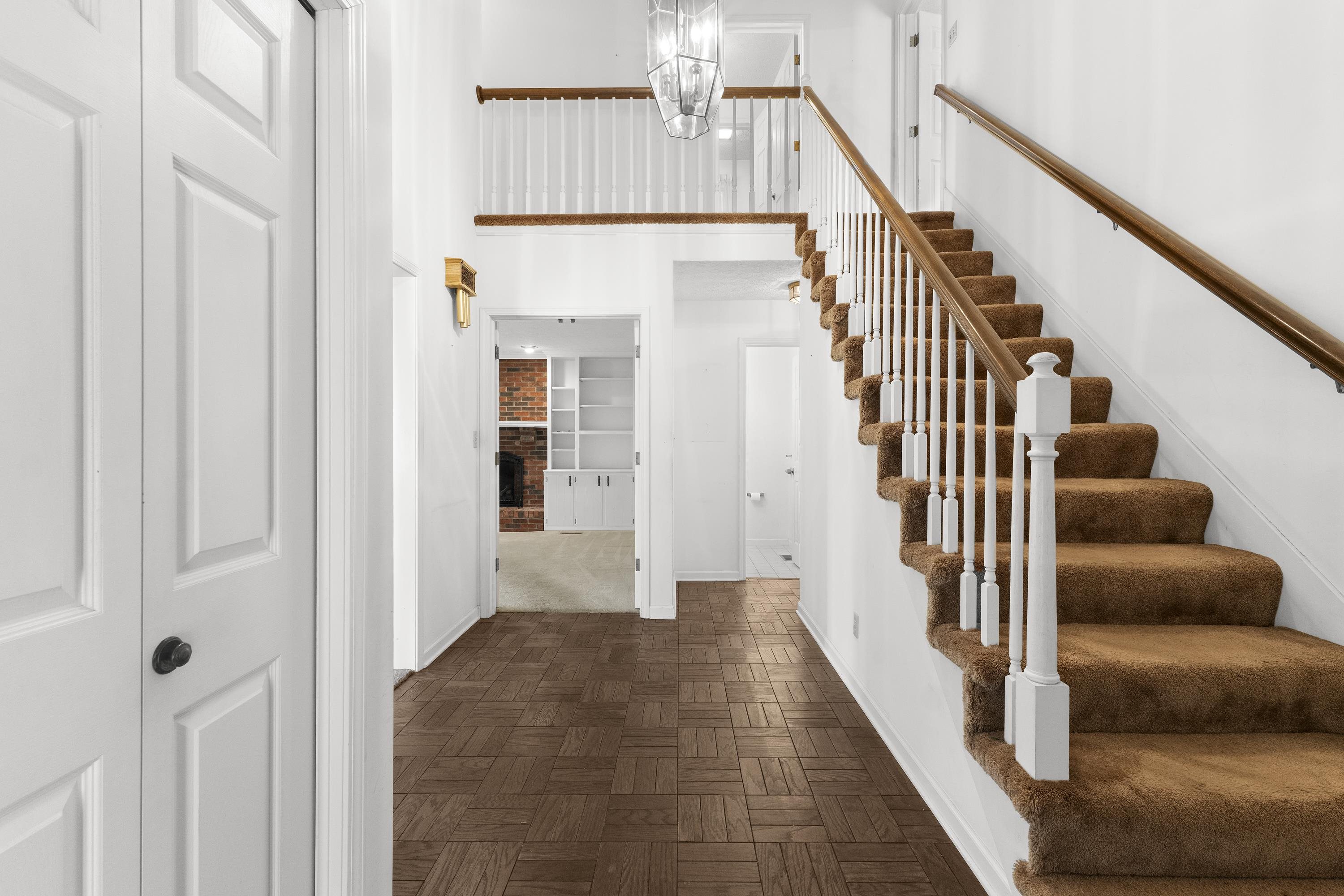 2402 Cherrywood Court