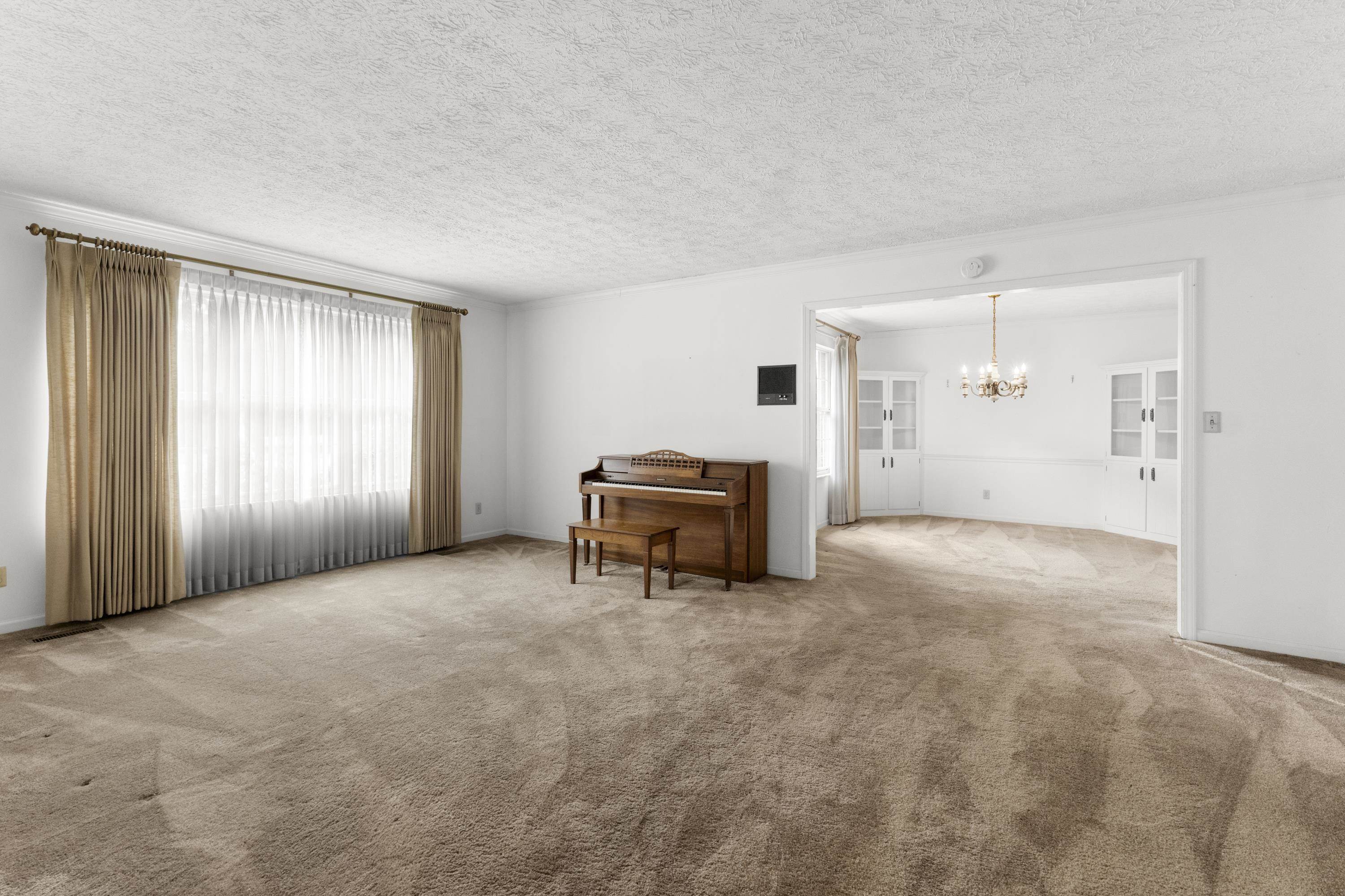 2402 Cherrywood Court