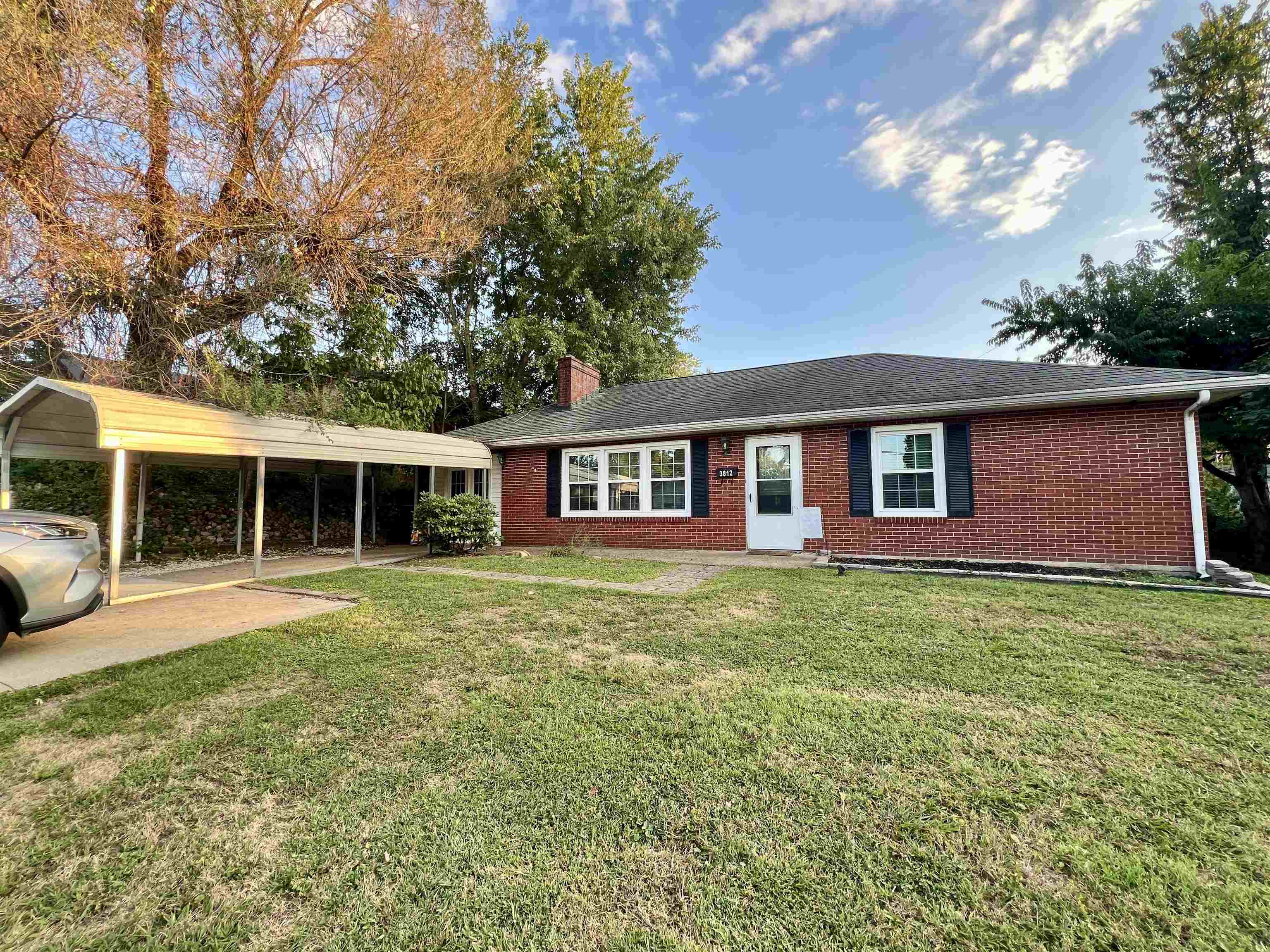 3812 Blackburn Avenue