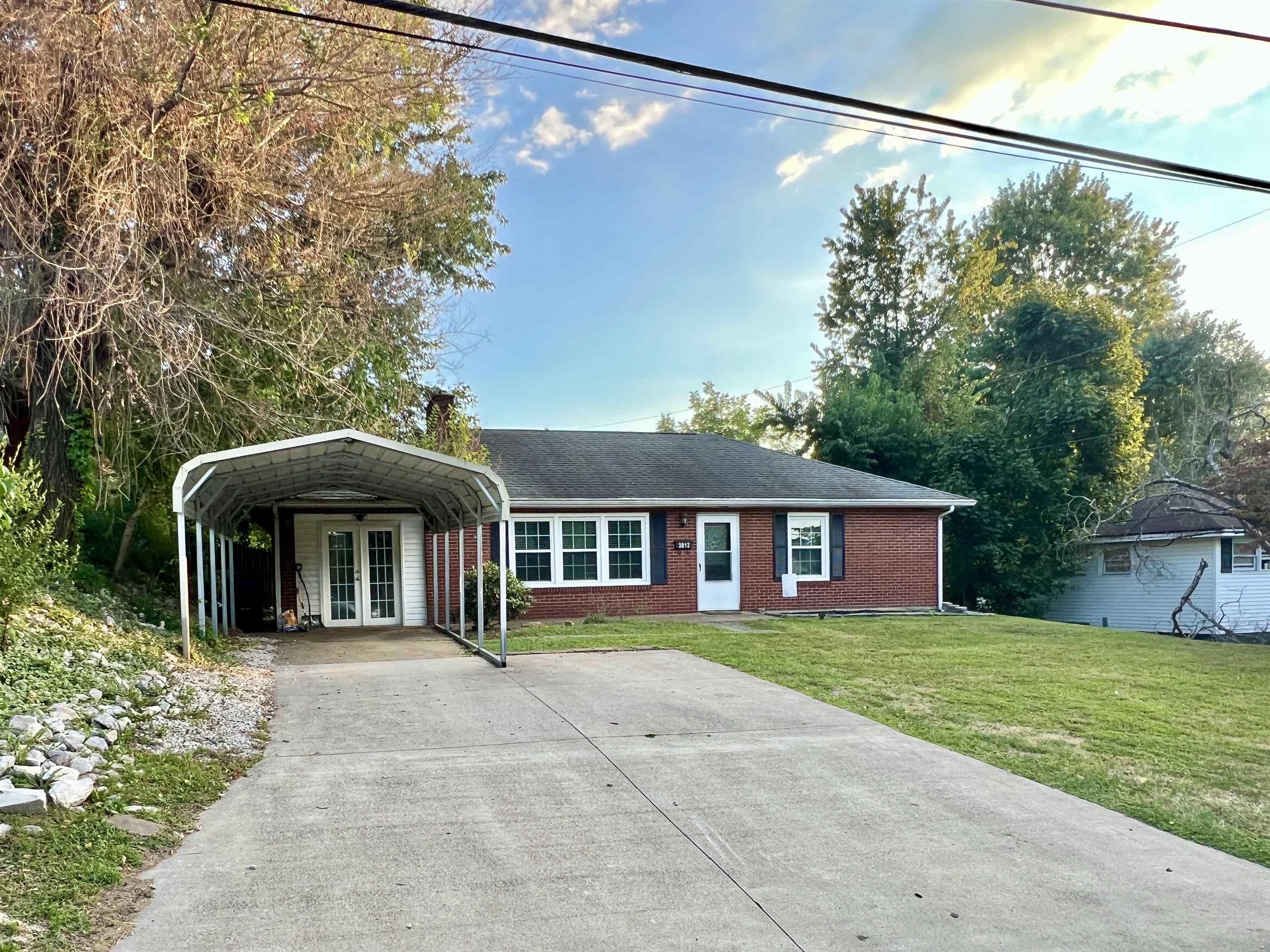3812 Blackburn Avenue