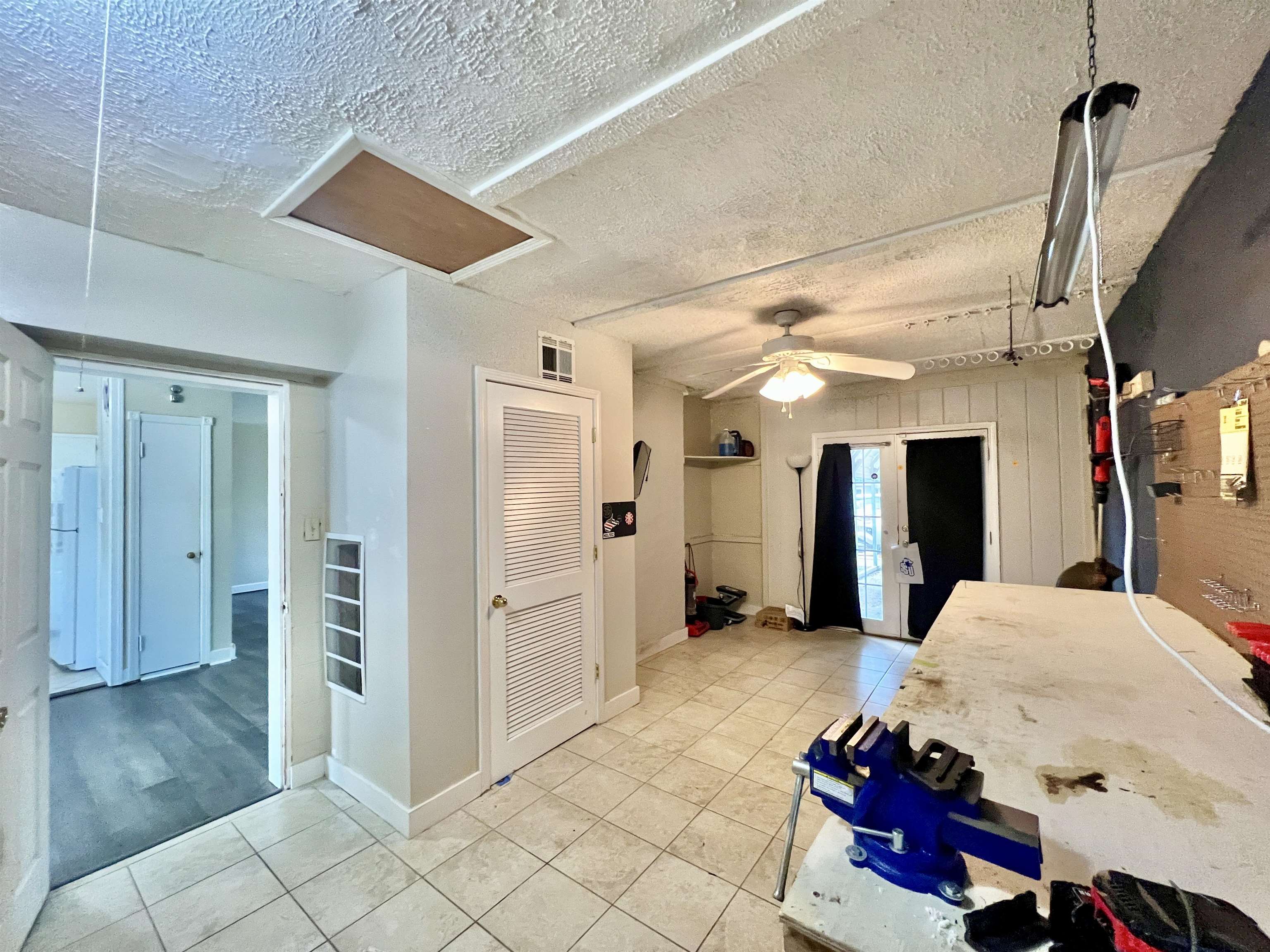 3812 Blackburn Avenue