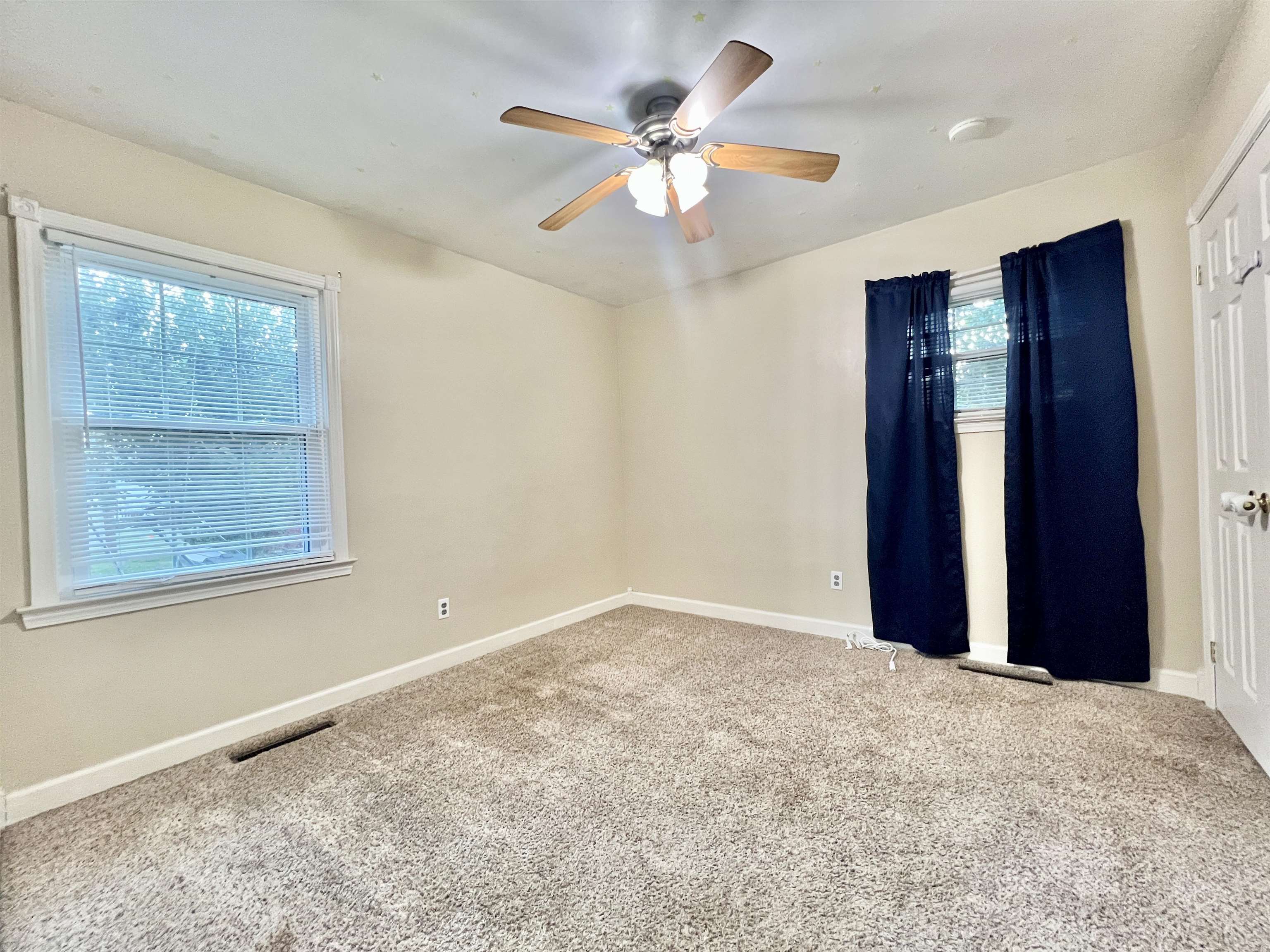 3812 Blackburn Avenue