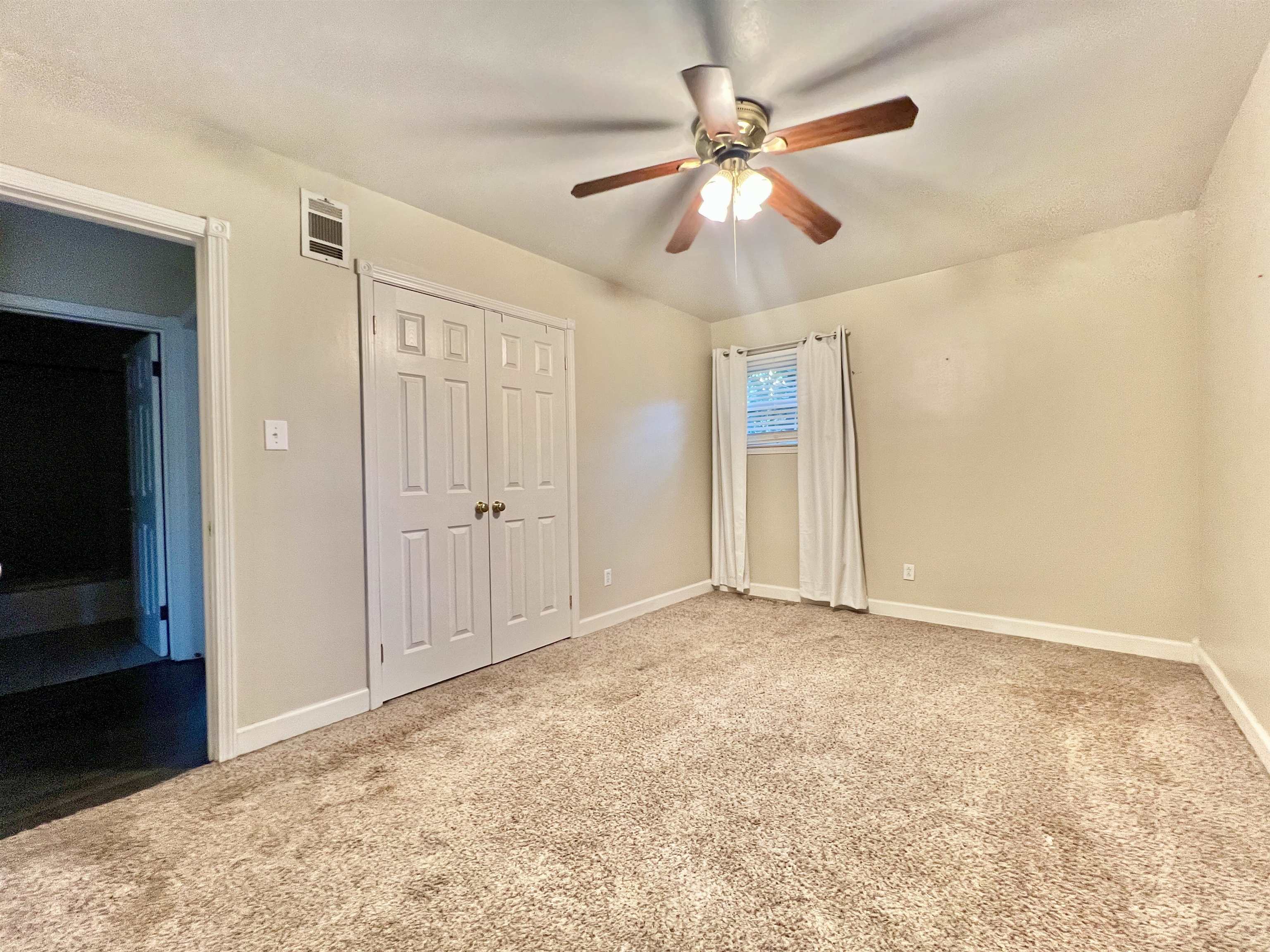 3812 Blackburn Avenue