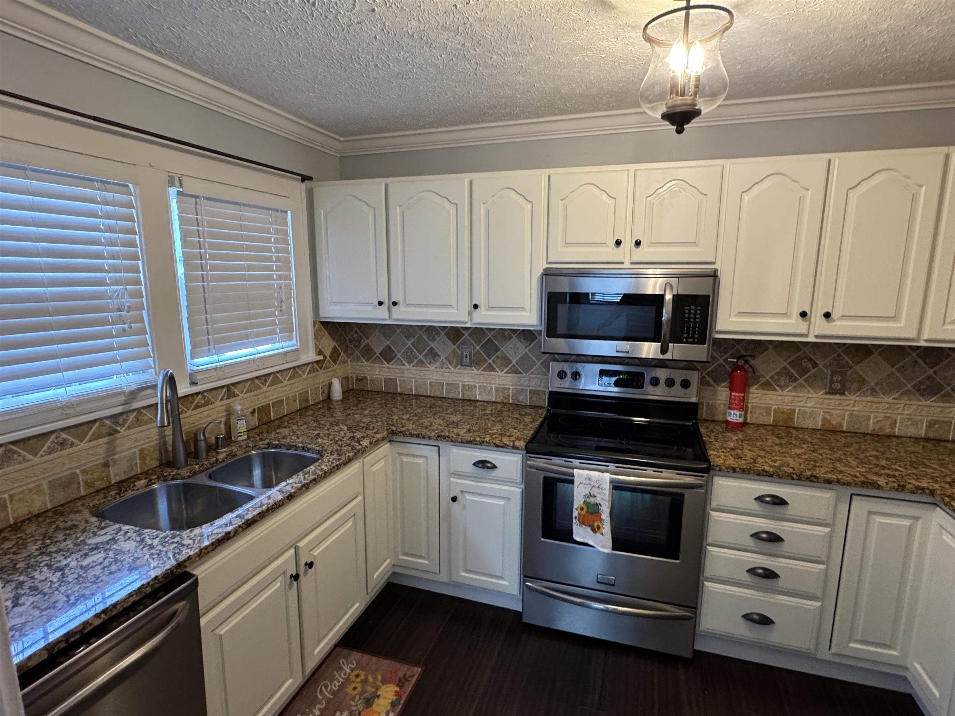 2809 Cumberland Avenue