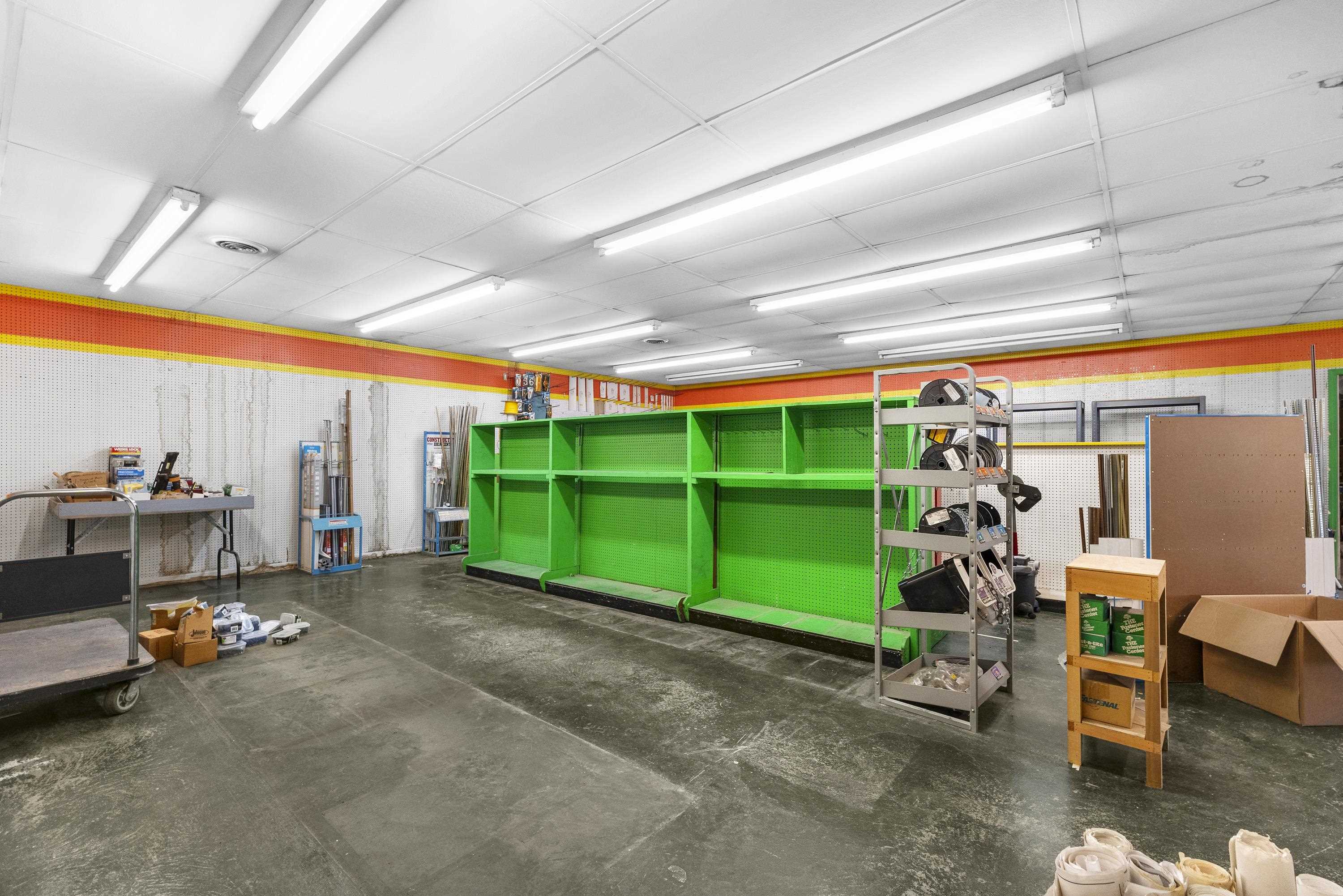 3571 Winchester Avenue