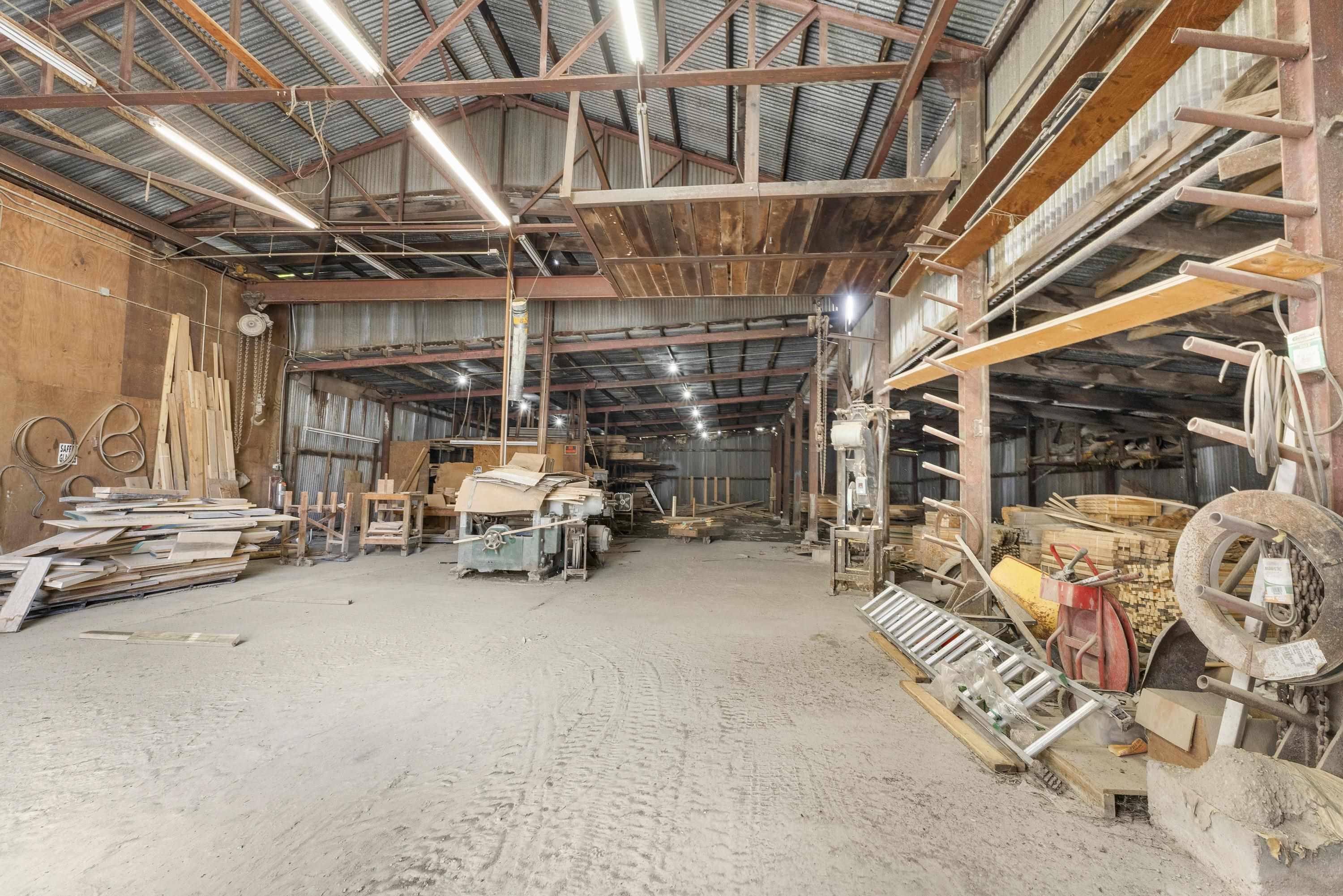 3571 Winchester Avenue