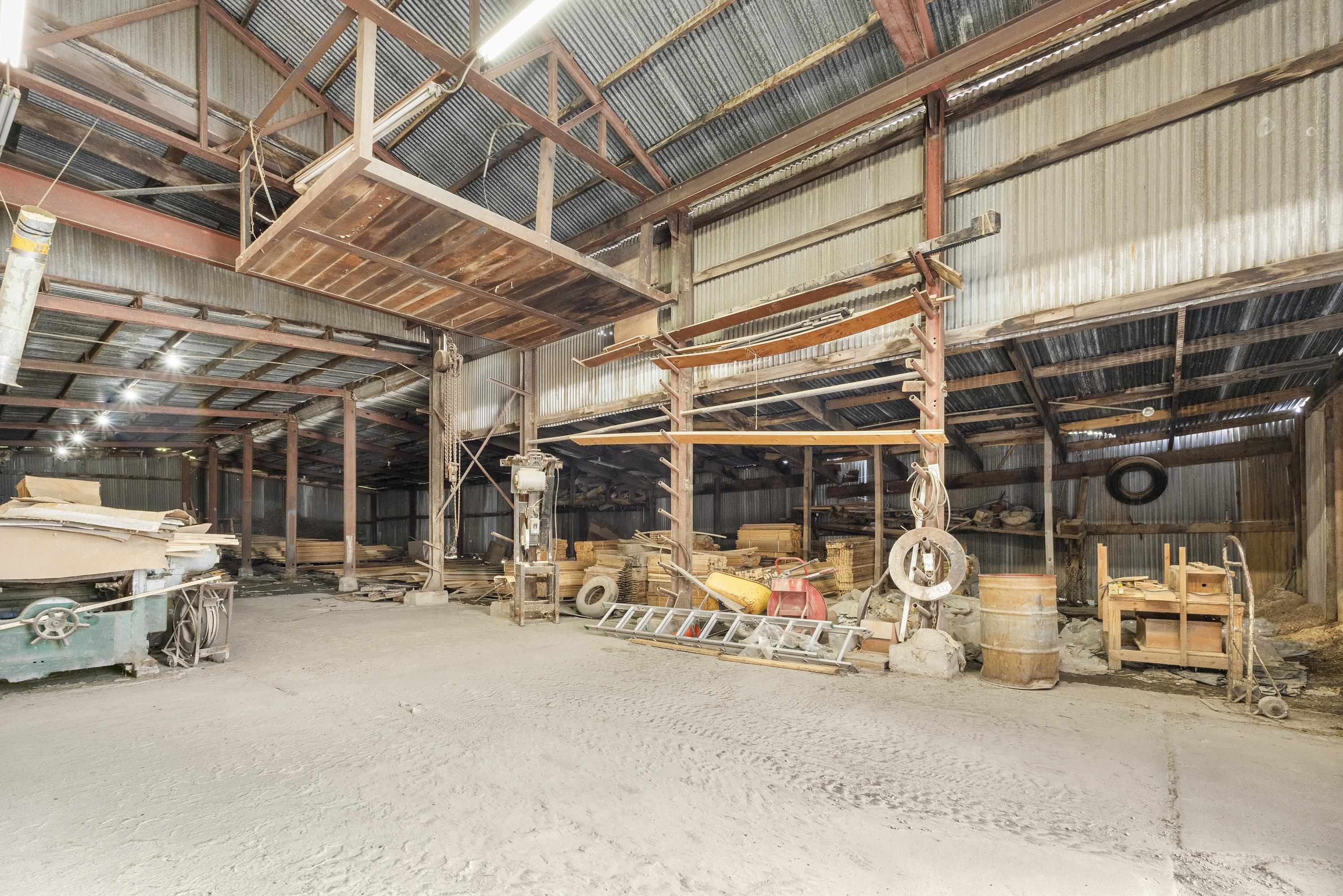 3571 Winchester Avenue