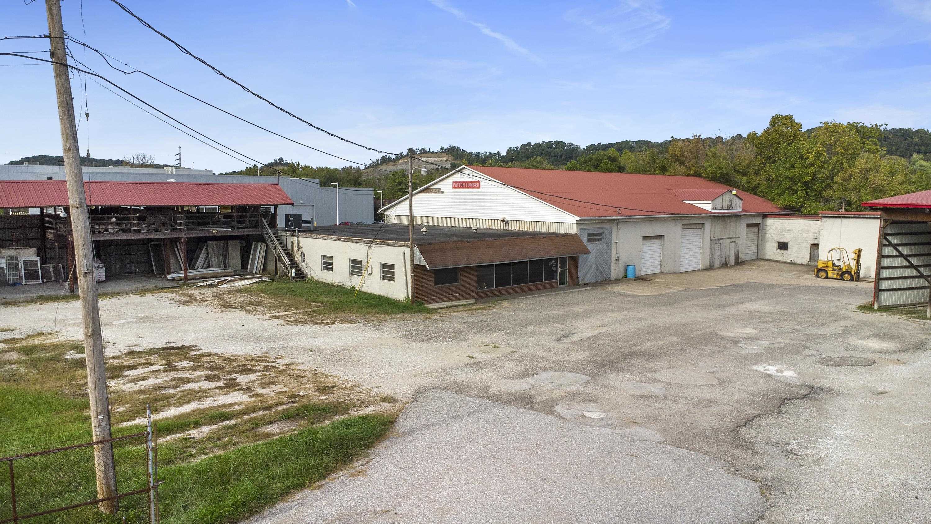 3571 Winchester Avenue