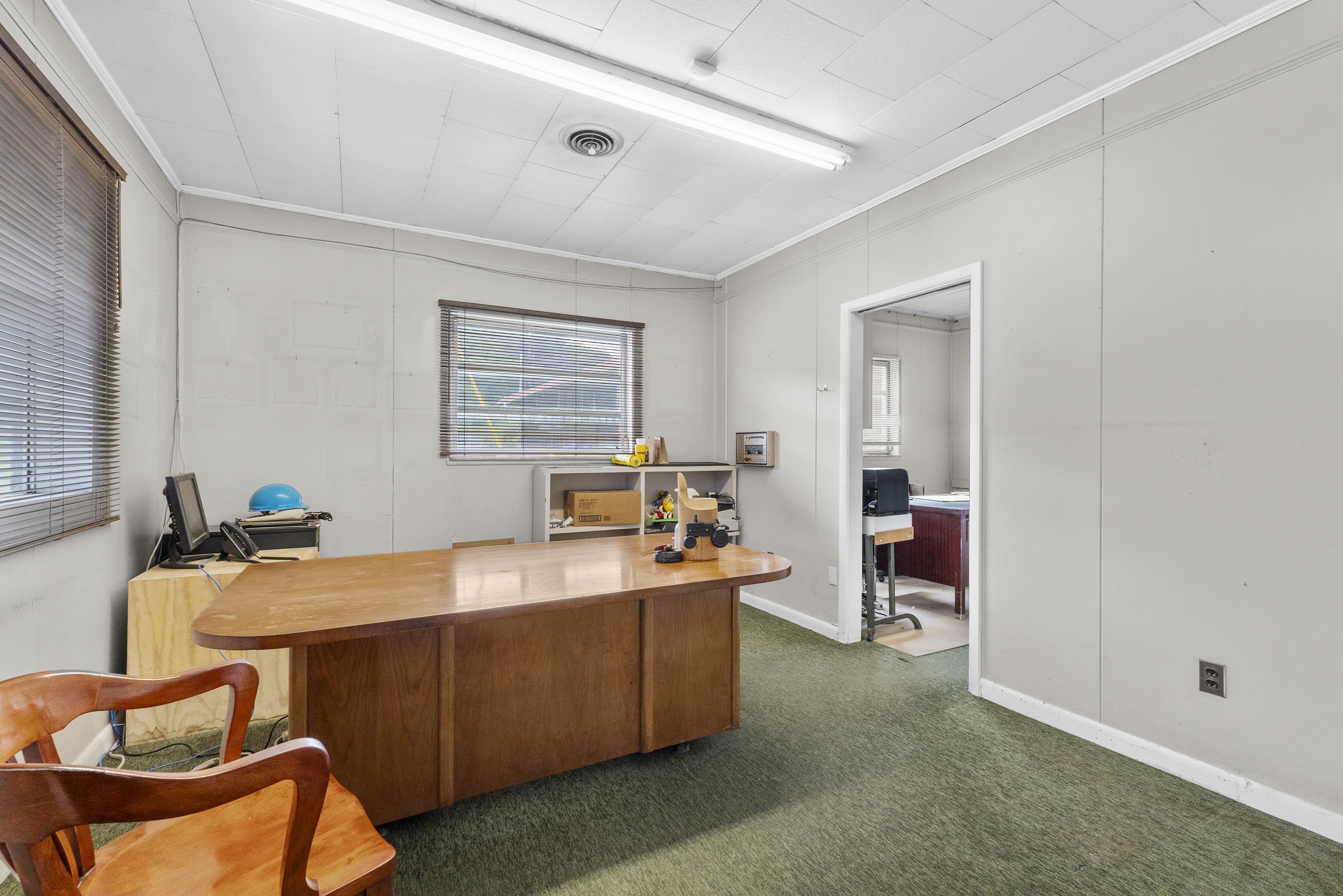 3571 Winchester Avenue