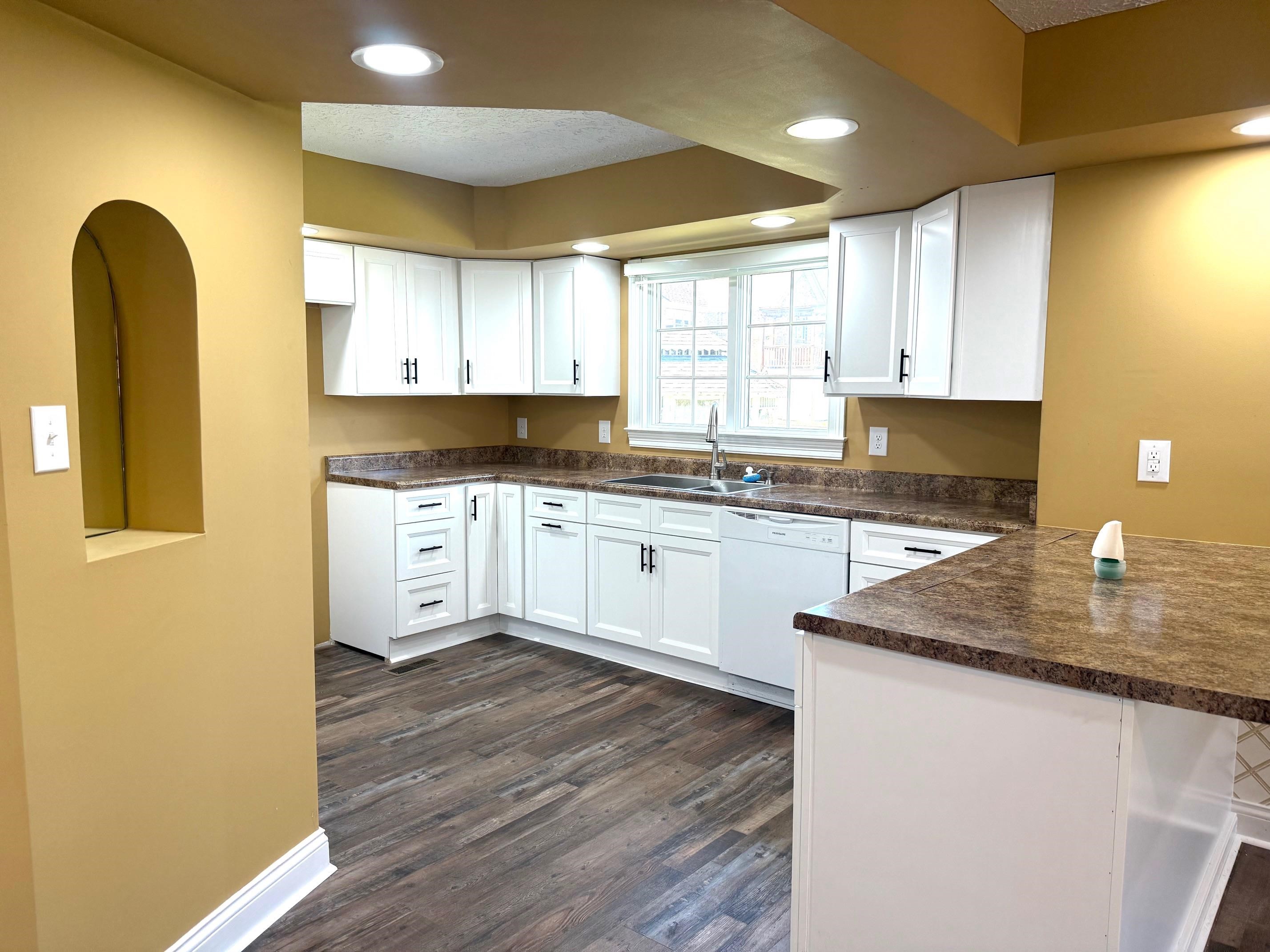 2451 Henderson Street