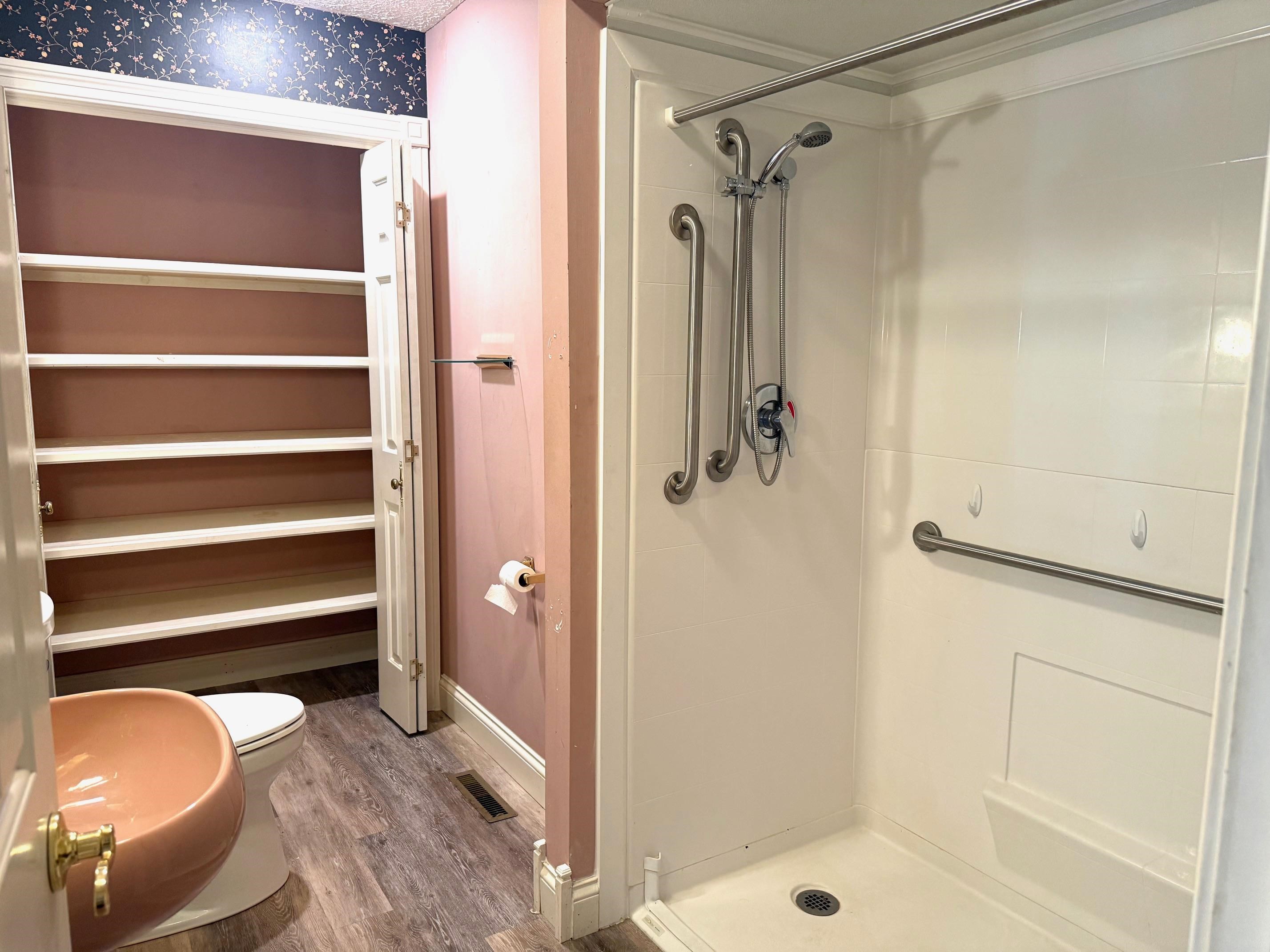 2451 Henderson Street