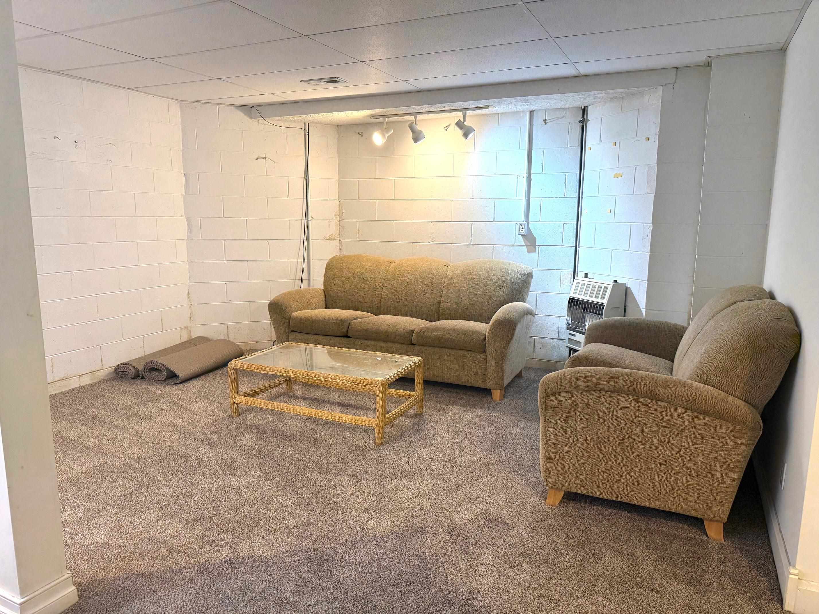 2451 Henderson Street