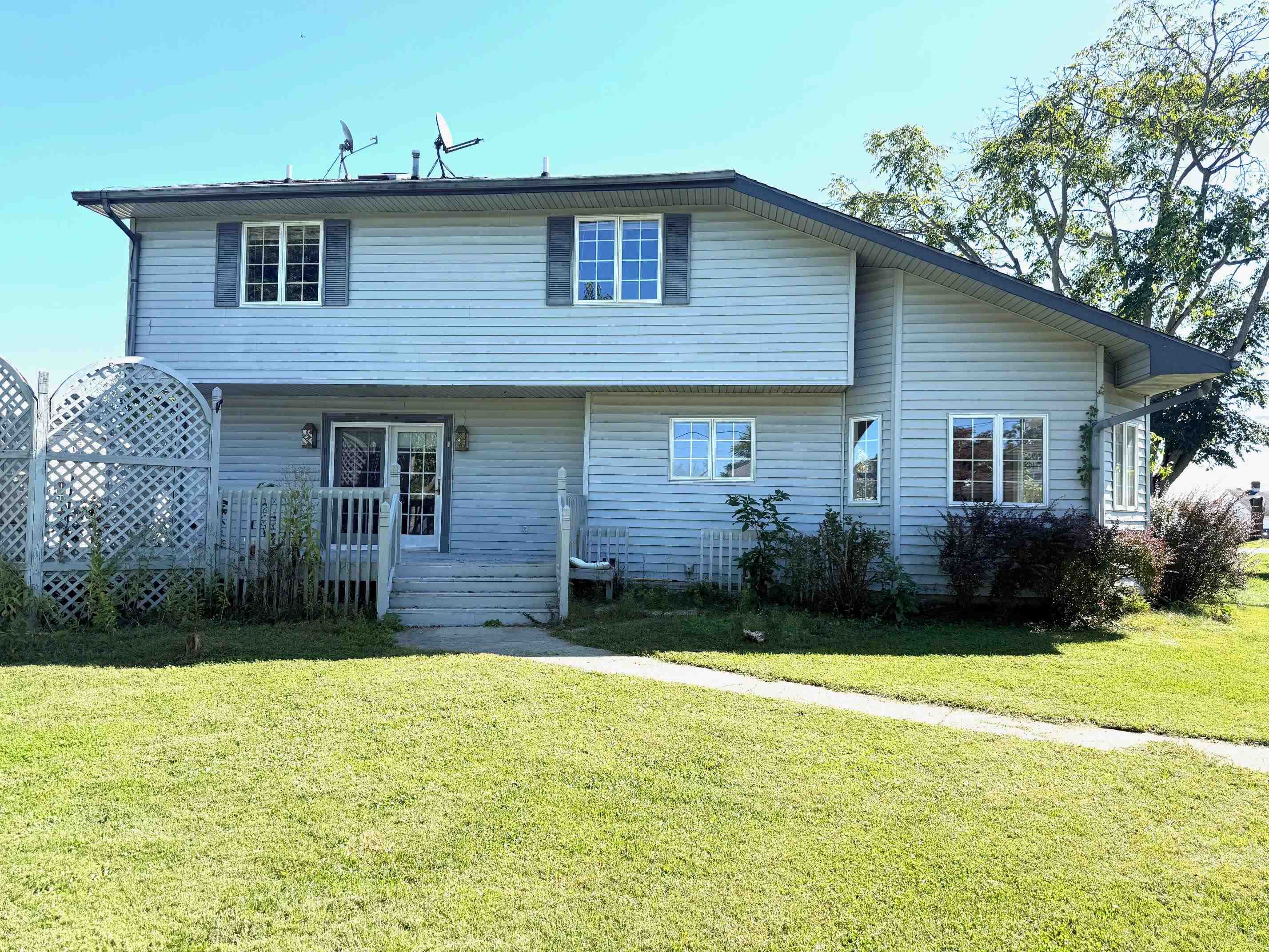 2451 Henderson Street