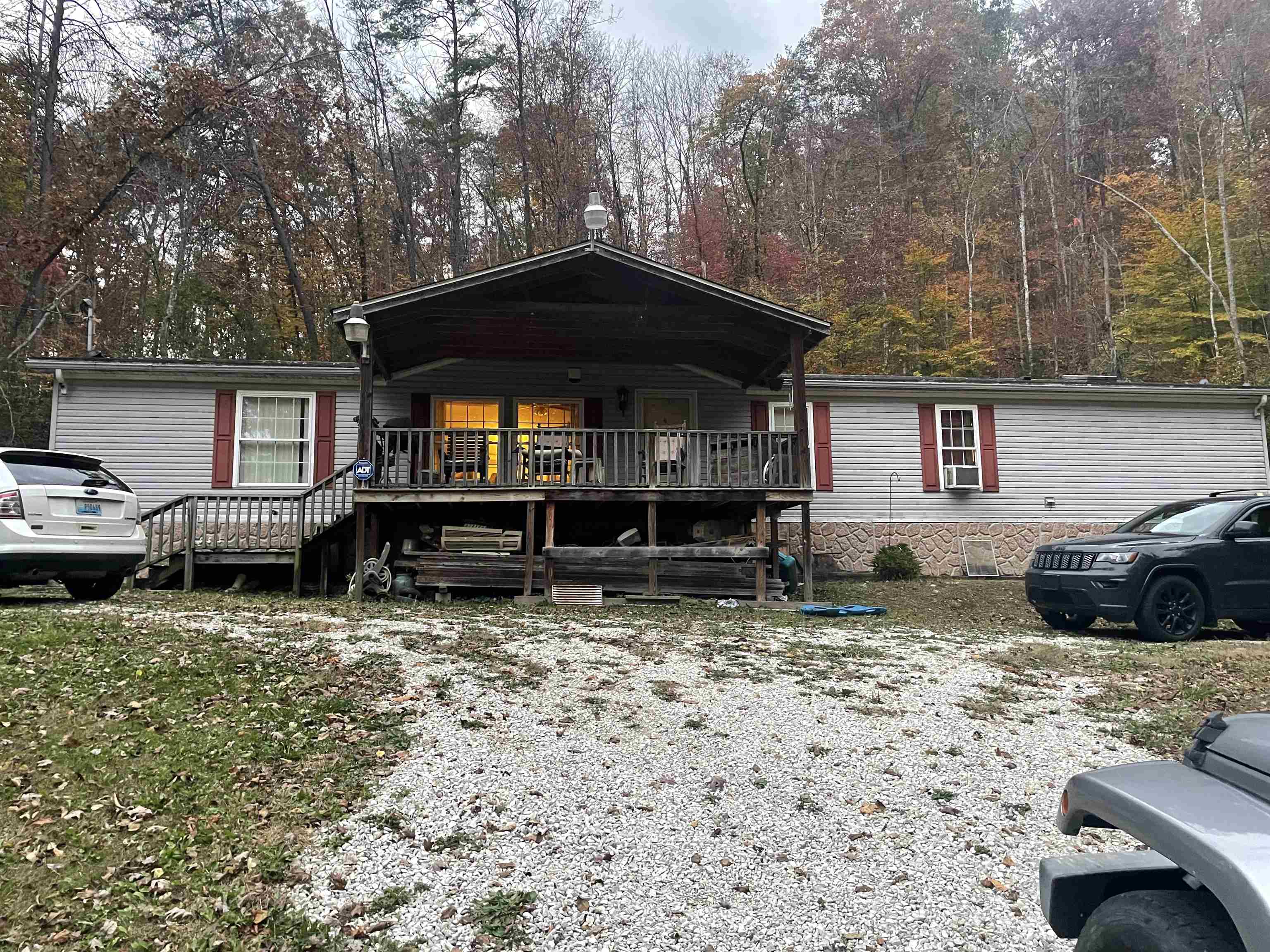 1881 S State Highway 207