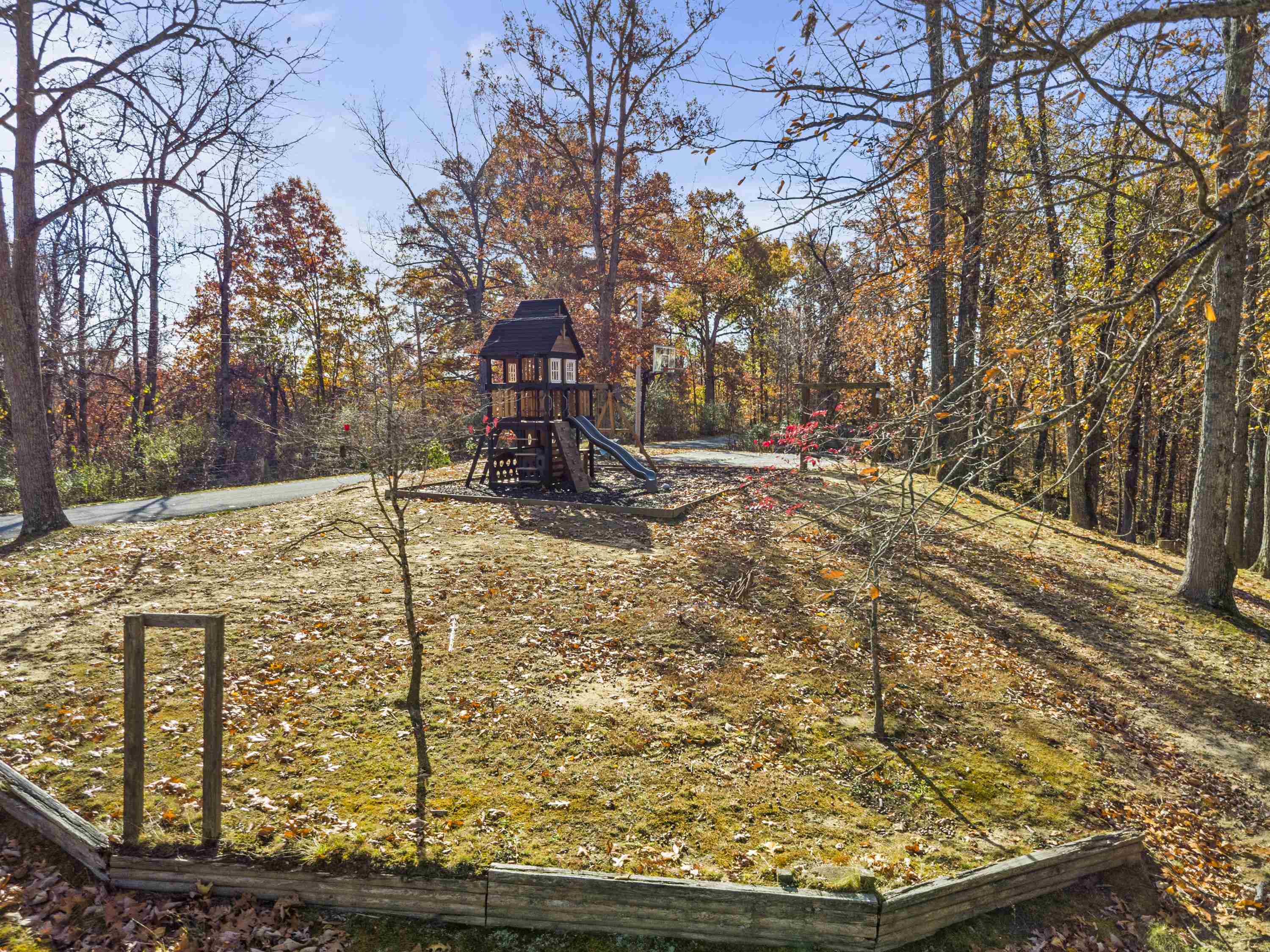 4229 Timberline Drive