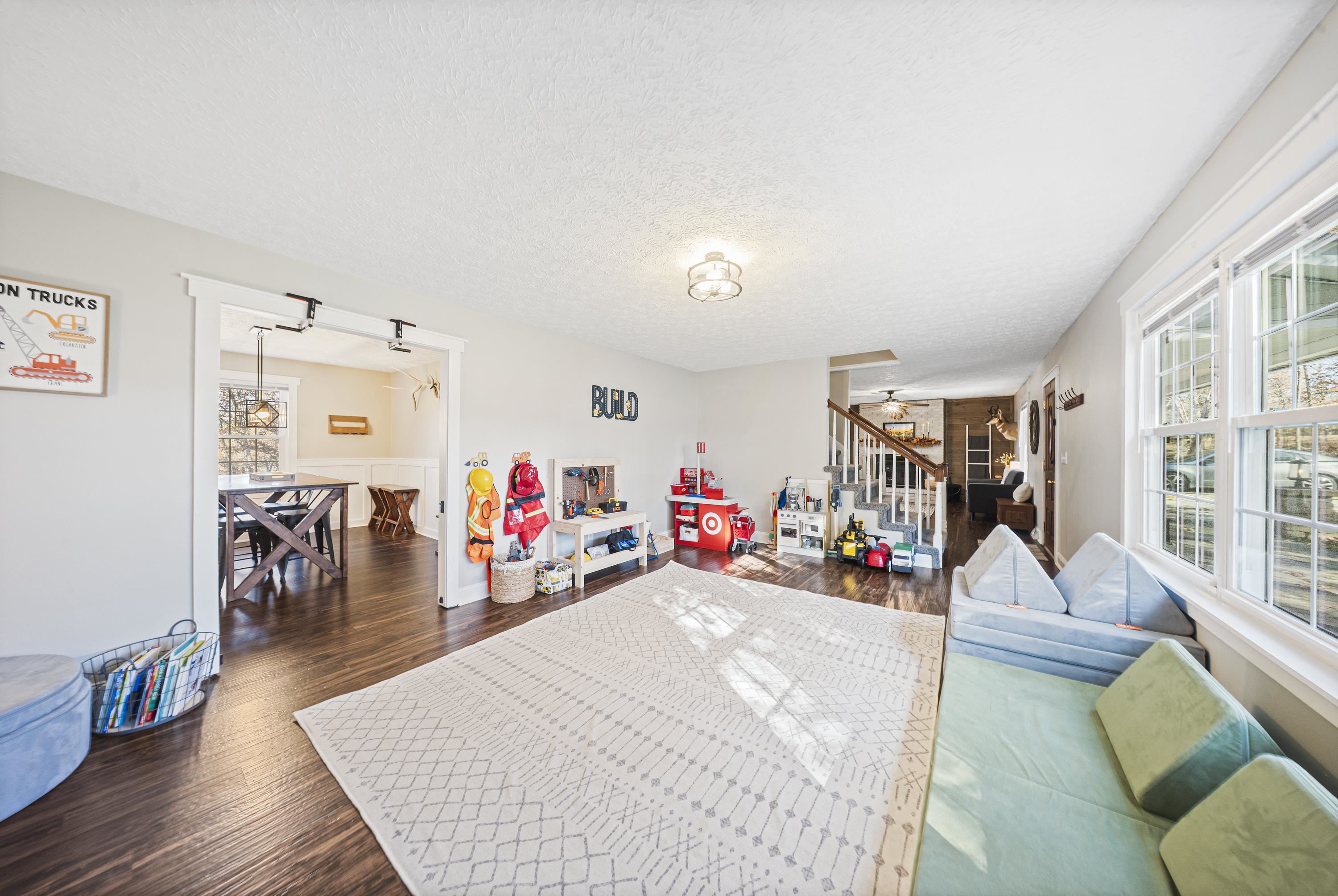 4229 Timberline Drive