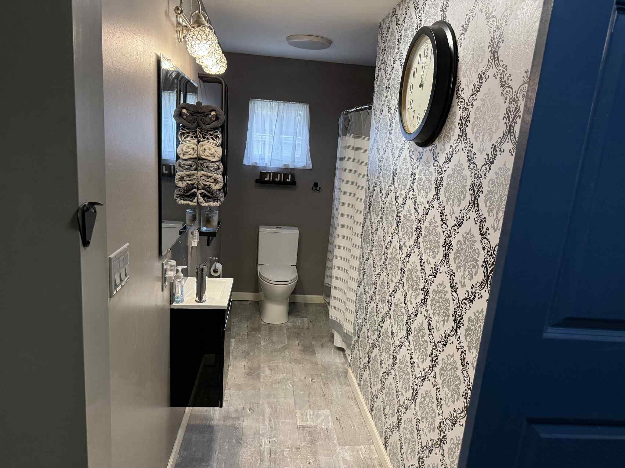 1512 Shady Elm Drive