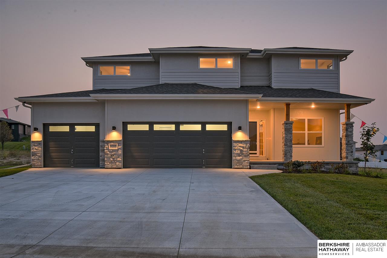 Photo of 9918 S 103rd Avenue Circle Papillion NE 68046