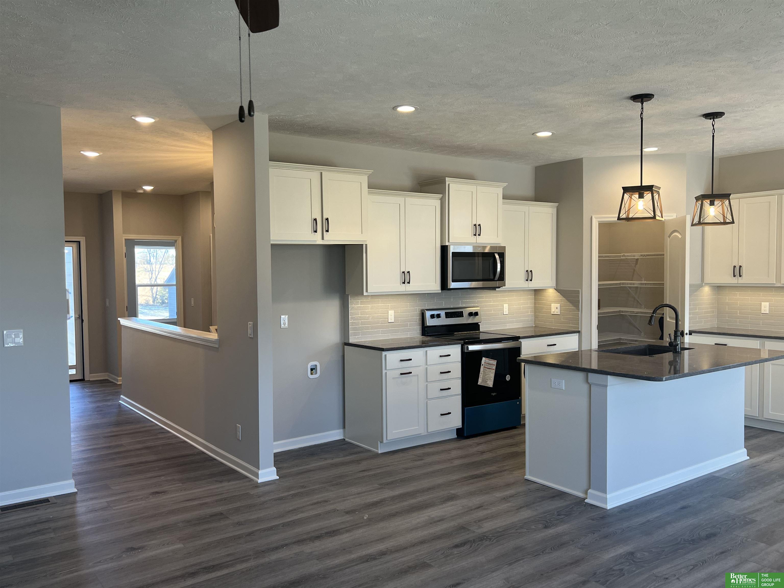 8629 N 177th Street, Bennington, NE 68007 (MLS22302079) Nebraska