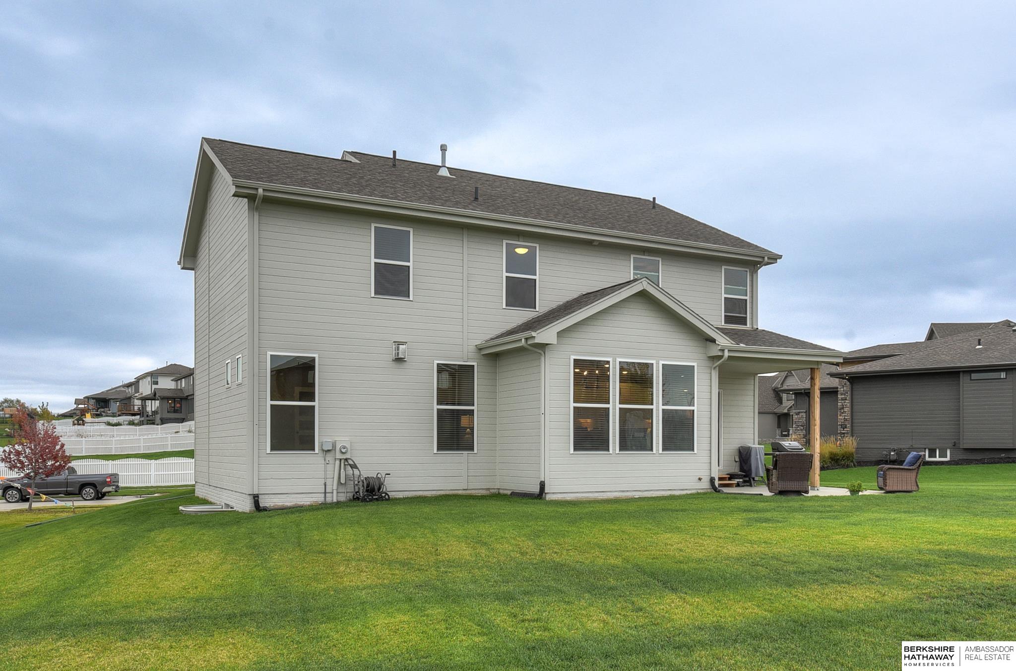 10510 S 103 Street, Papillion, NE 68046 (MLS22324136) Nebraska Realty