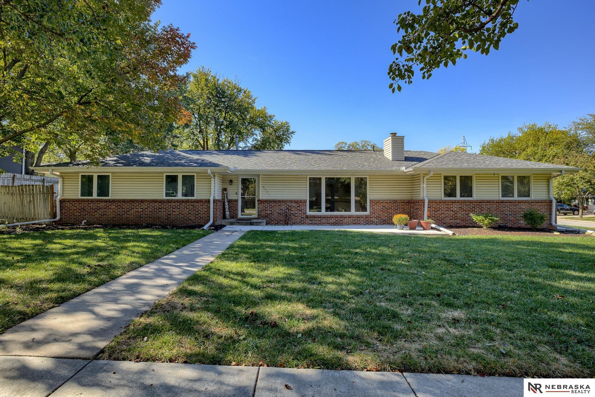 6201 OAKRIDGE DRIVE, LINCOLN, NE 68516 Lincoln NE Real Estate