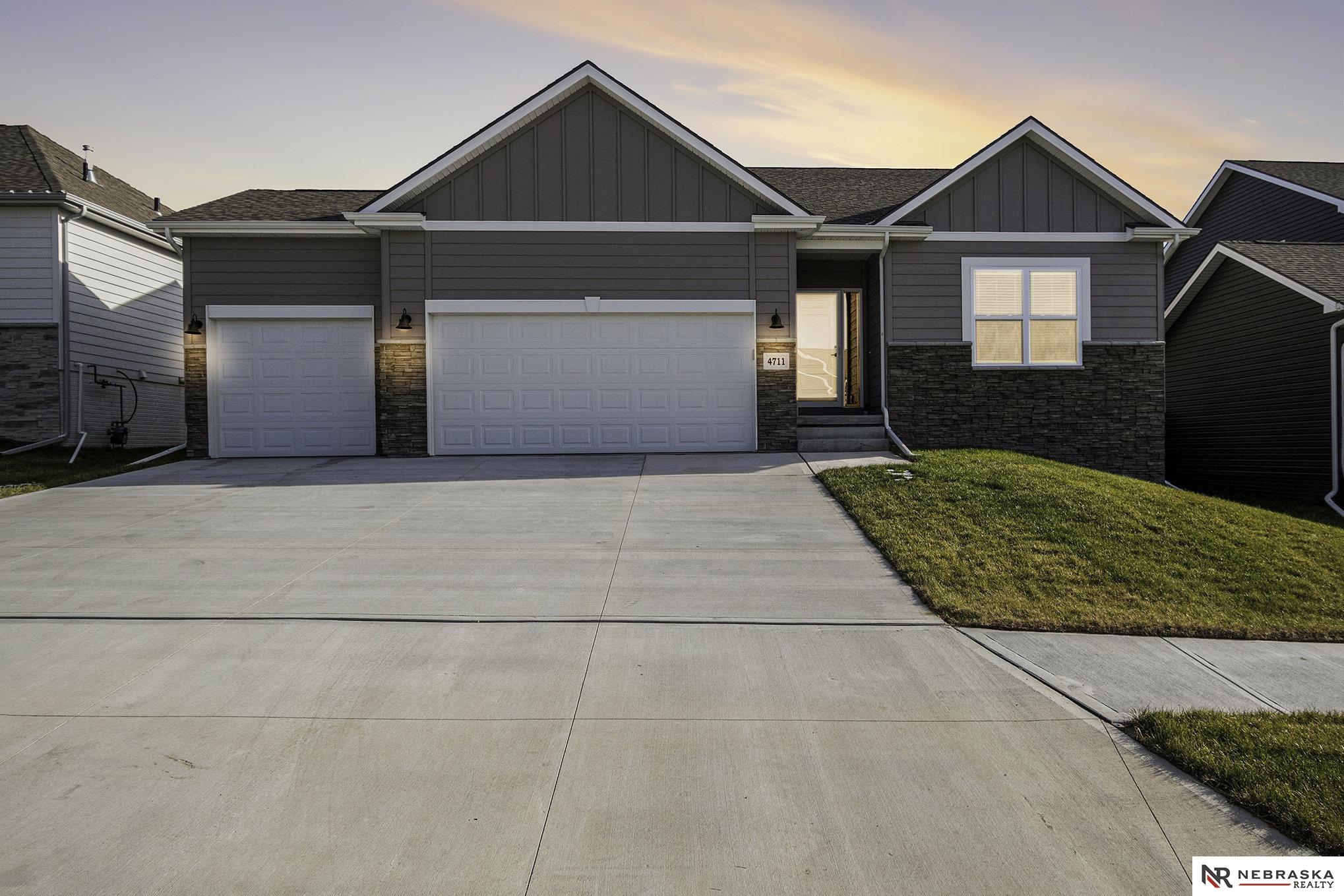 4711 N 210TH AVENUE, ELKHORN, NE 68022 WC Real Estate