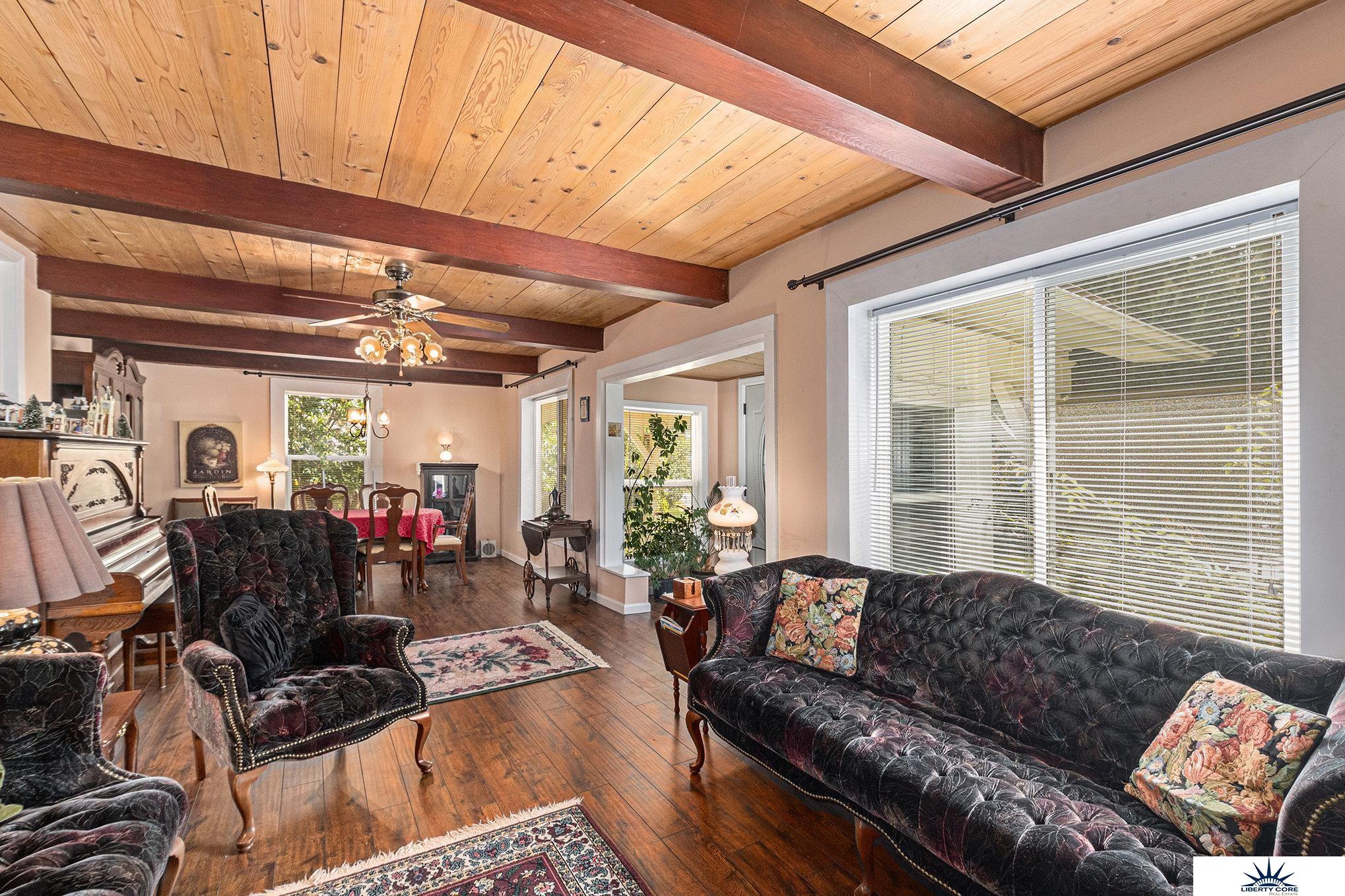 8388 ster Street, Omaha, NE 68114 (MLS22328762) Nebraska Realty