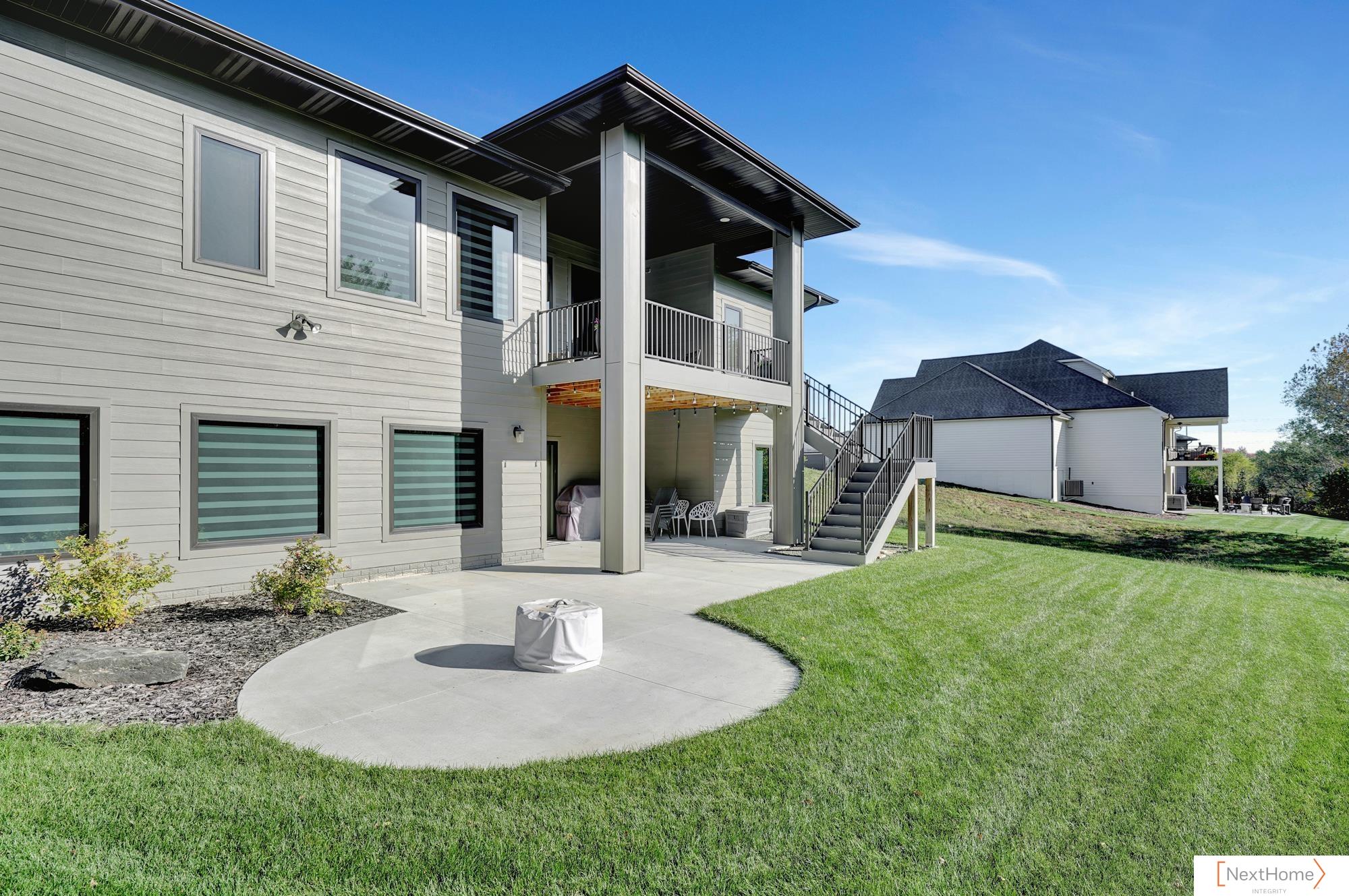 8825 Grey Hawk Court Lincoln NE 68526 (MLS#22401177) Nebraska Realty