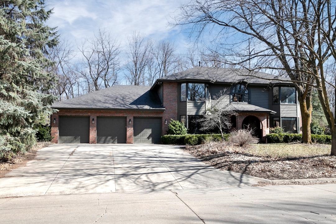 Photo of 6006 Country Club Oaks Place Omaha NE 68152