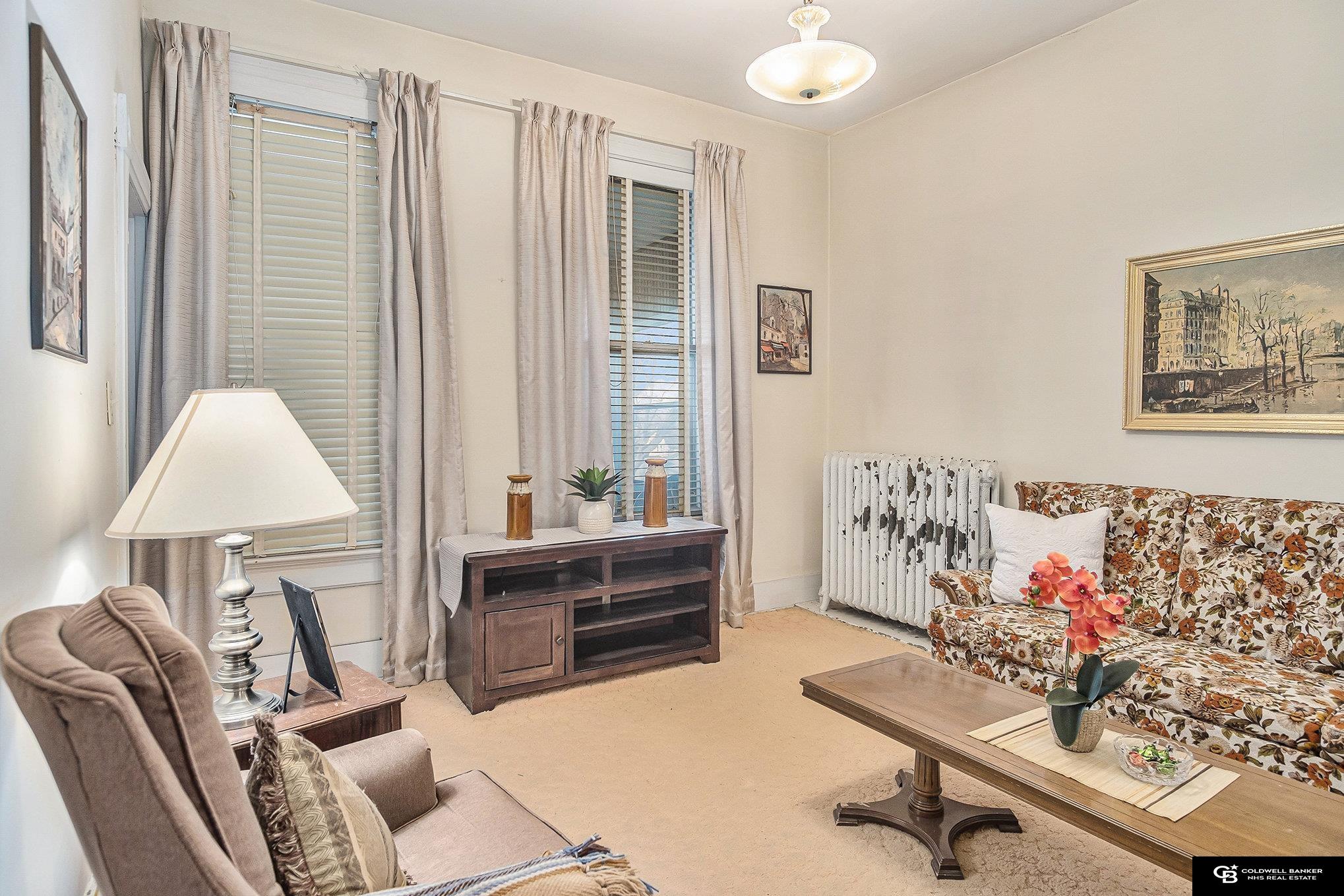 Photo of 405 Woolworth Avenue Omaha NE 68108