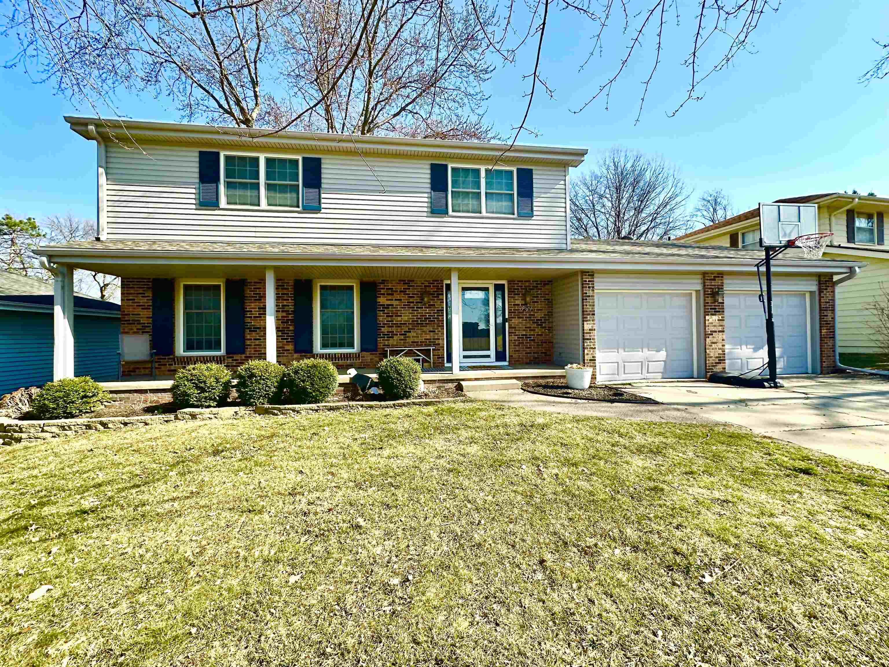Photo of 2305 S 135 Avenue Omaha NE 68144