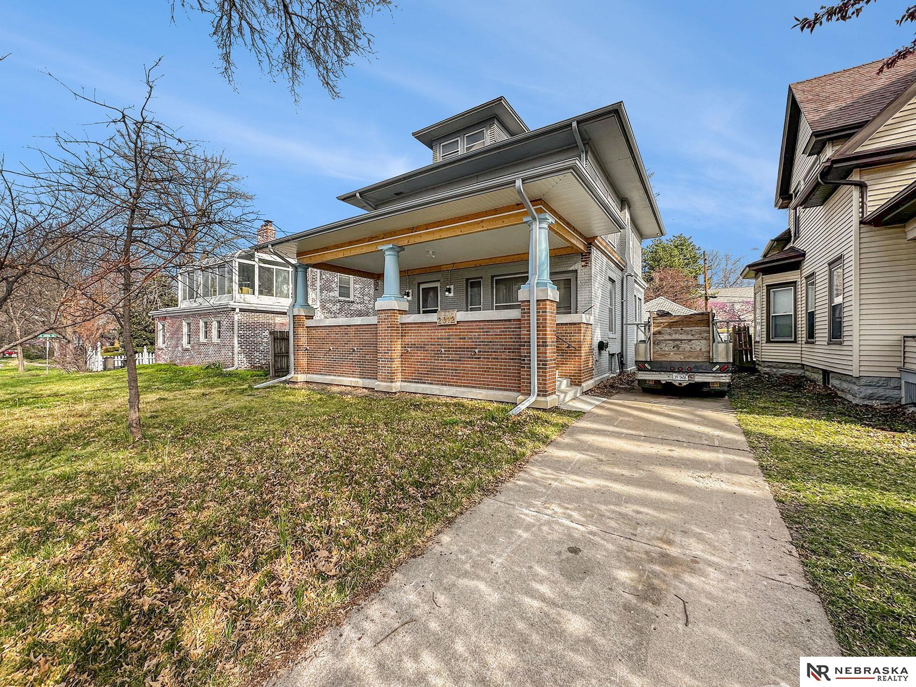 Photo of 2012 A Street Lincoln NE 68502