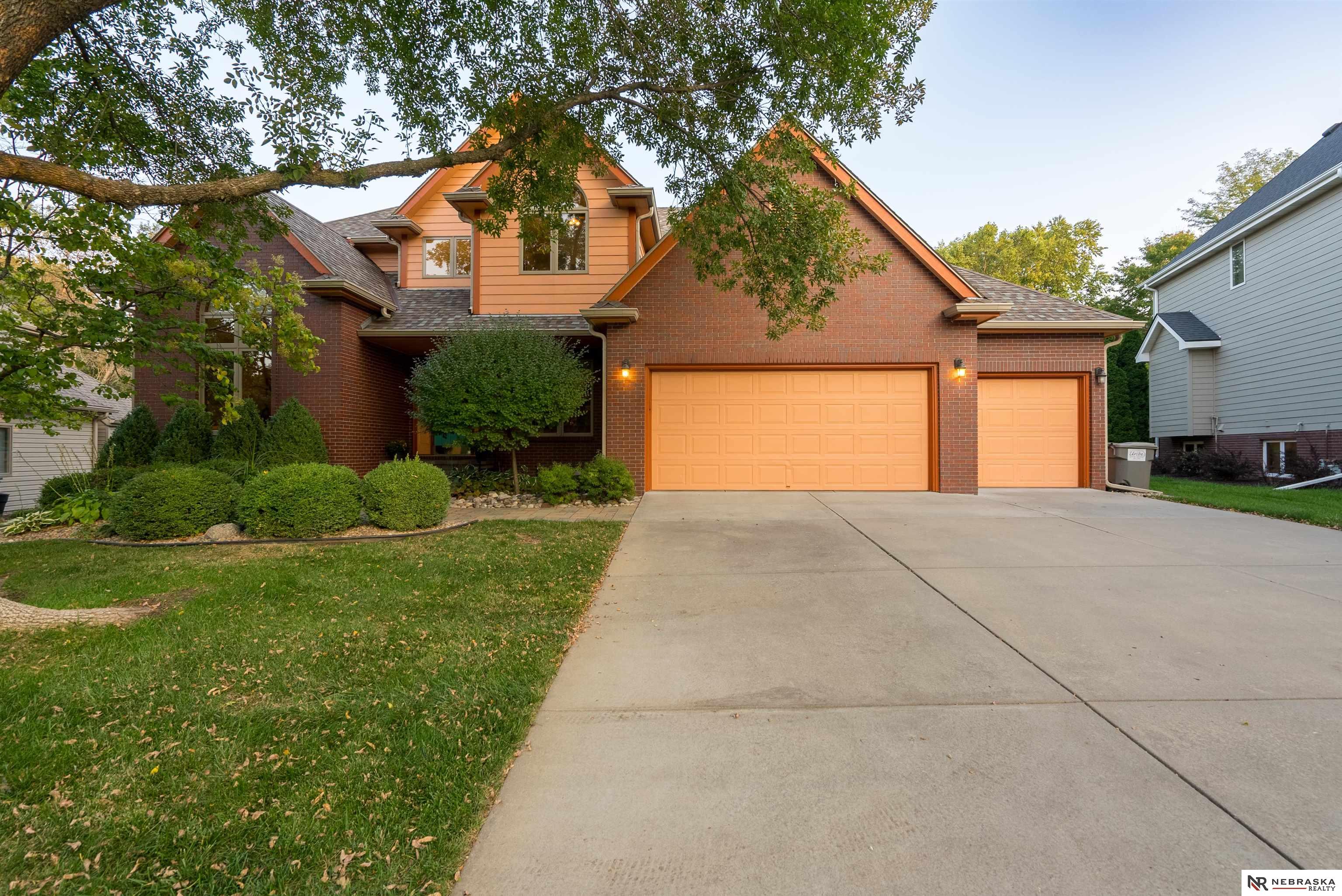 Photo of 6048 Cross Creek Road Lincoln NE 68516