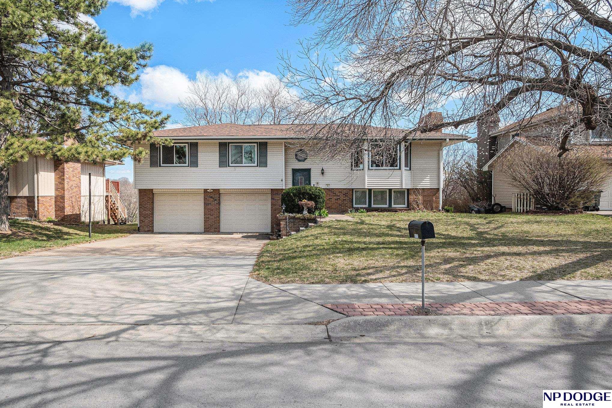 Photo of 10712 Old Maple Road Omaha NE 68134
