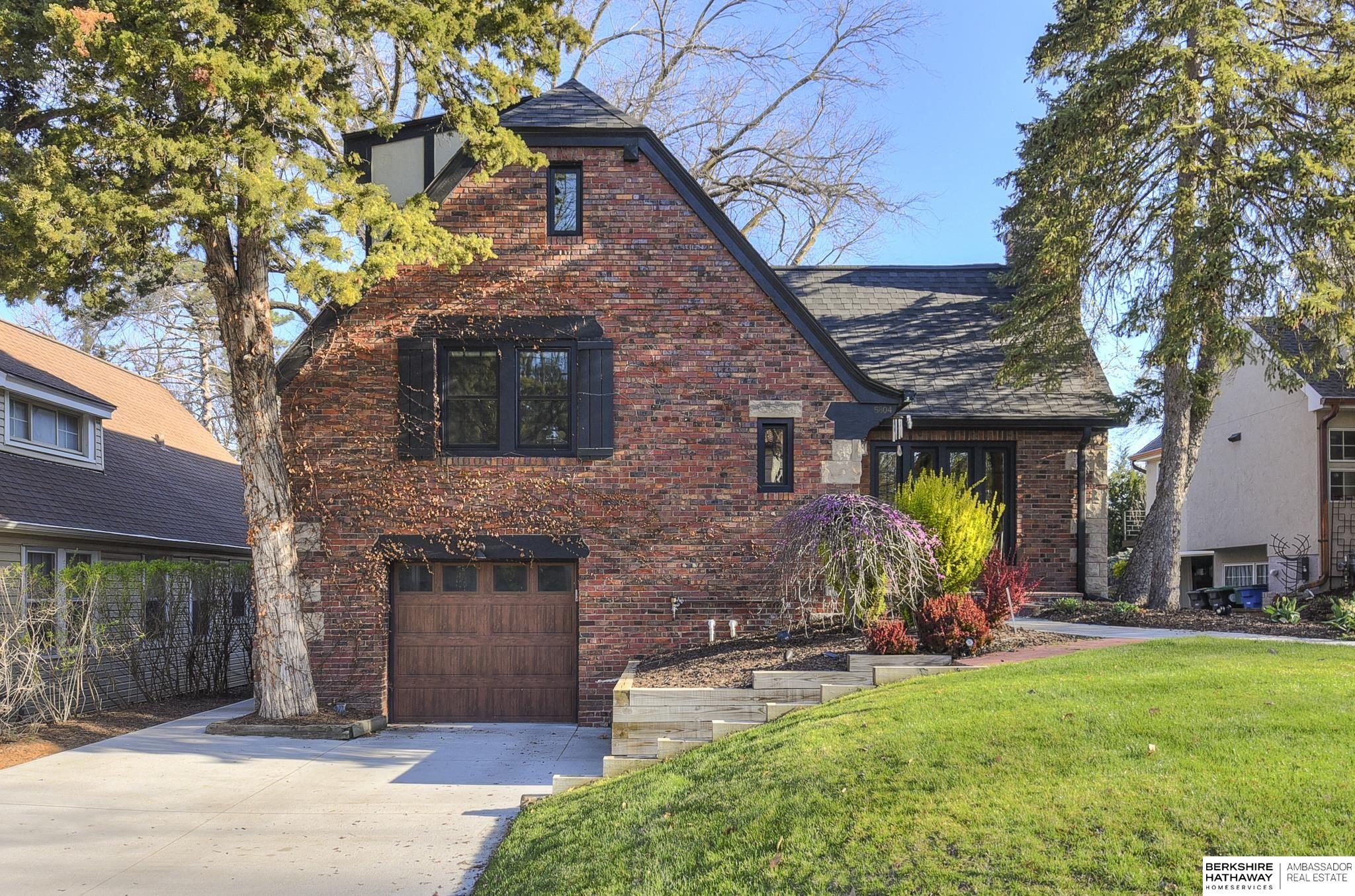 Photo of 5804 Nicholas Street Omaha NE 68132