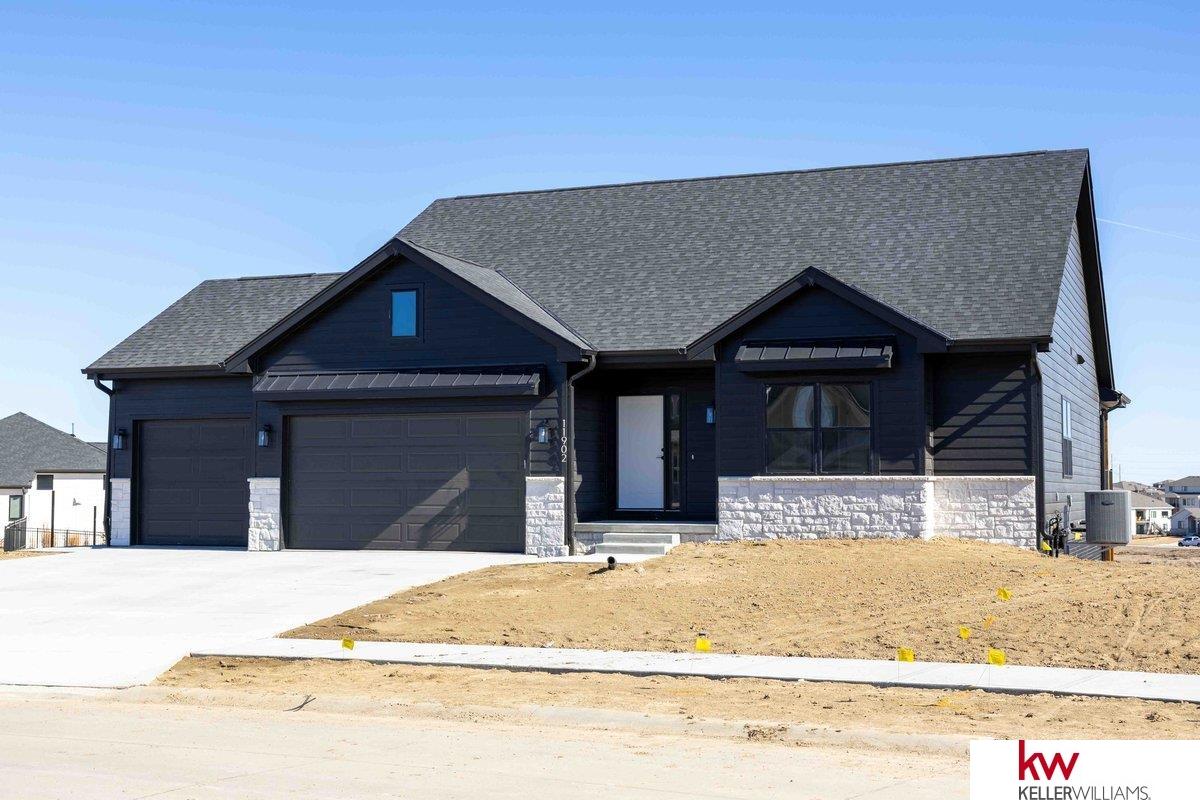 Photo of 11902 Horizon Street Papillion NE 68046