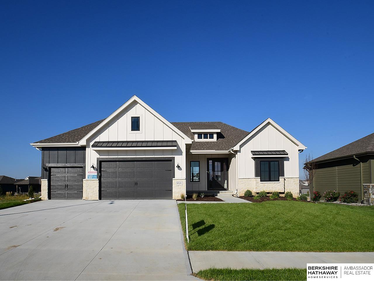 Photo of 10466 S 118th Street Papillion NE 68046