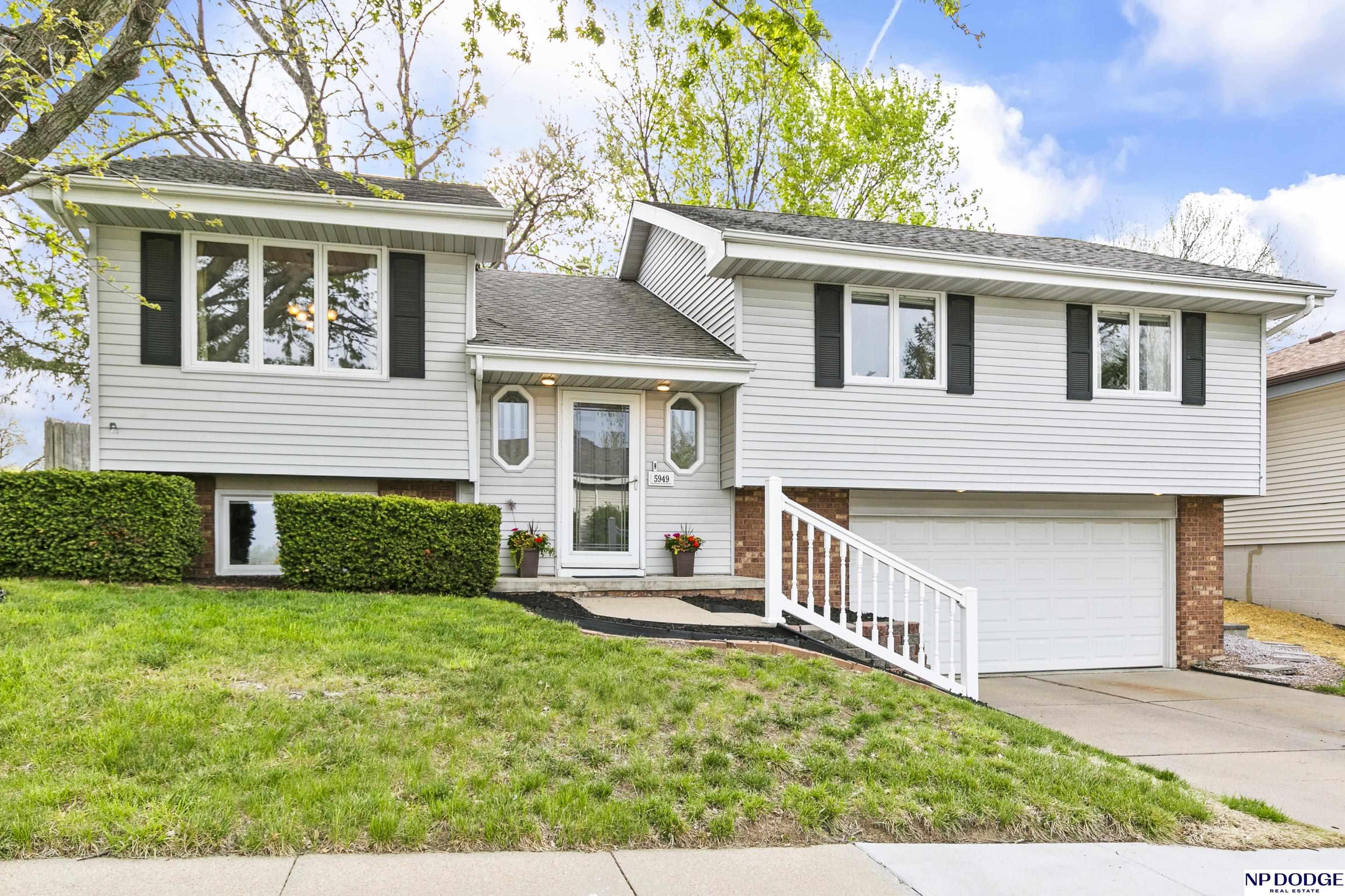Photo of 5949 N 108 Avenue Circle Omaha NE 68164