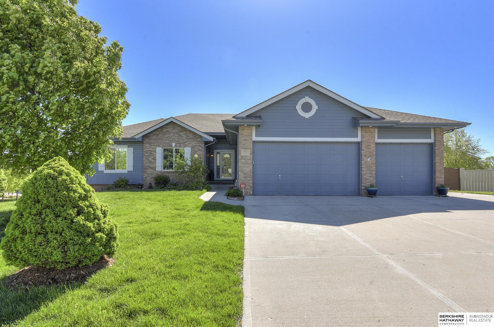 Photo of 7403 Castle Street Papillion NE 68046