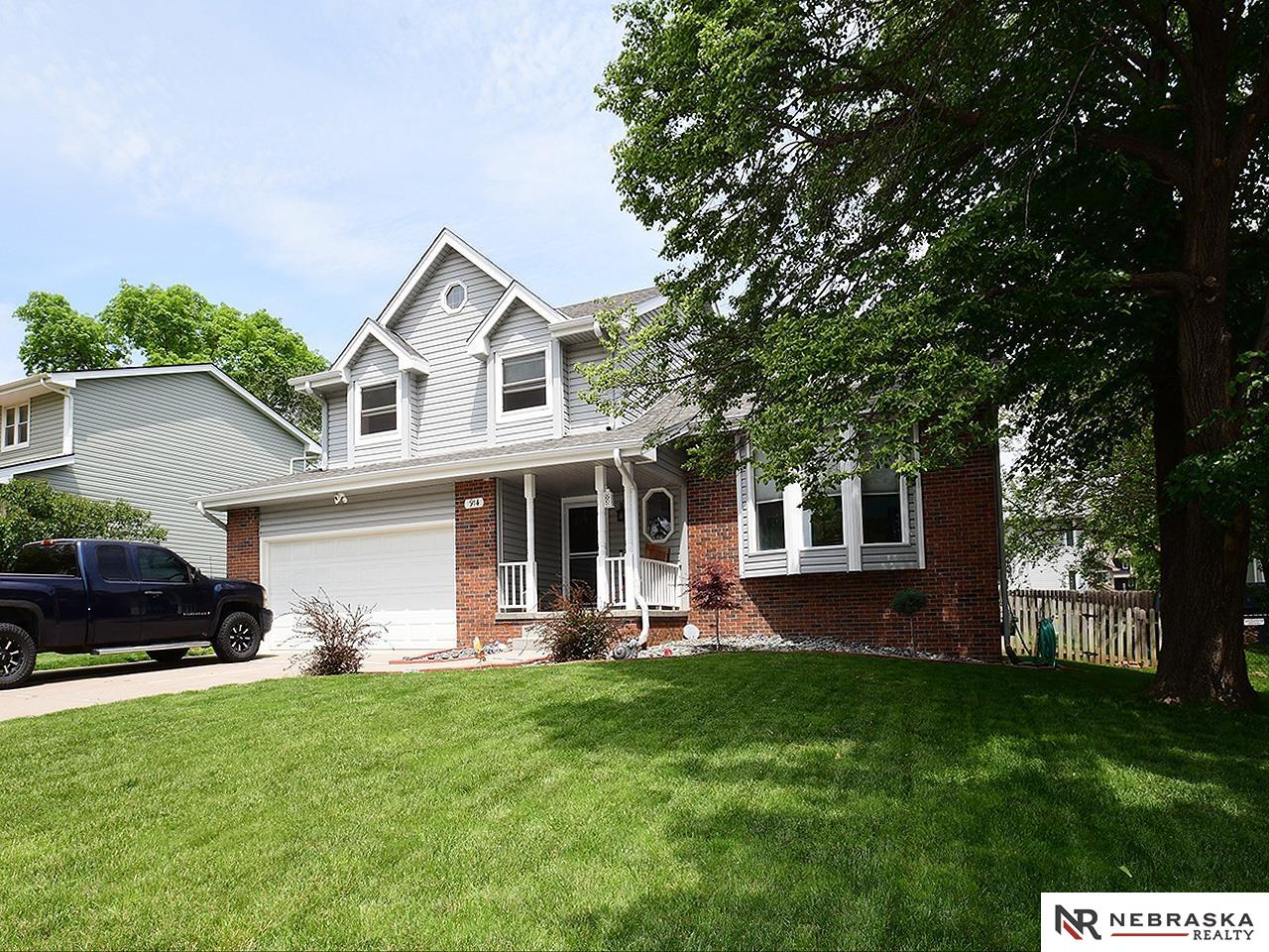 914 Michael Drive, Papillion, NE 68046 (MLS22411063) Nebraska Realty