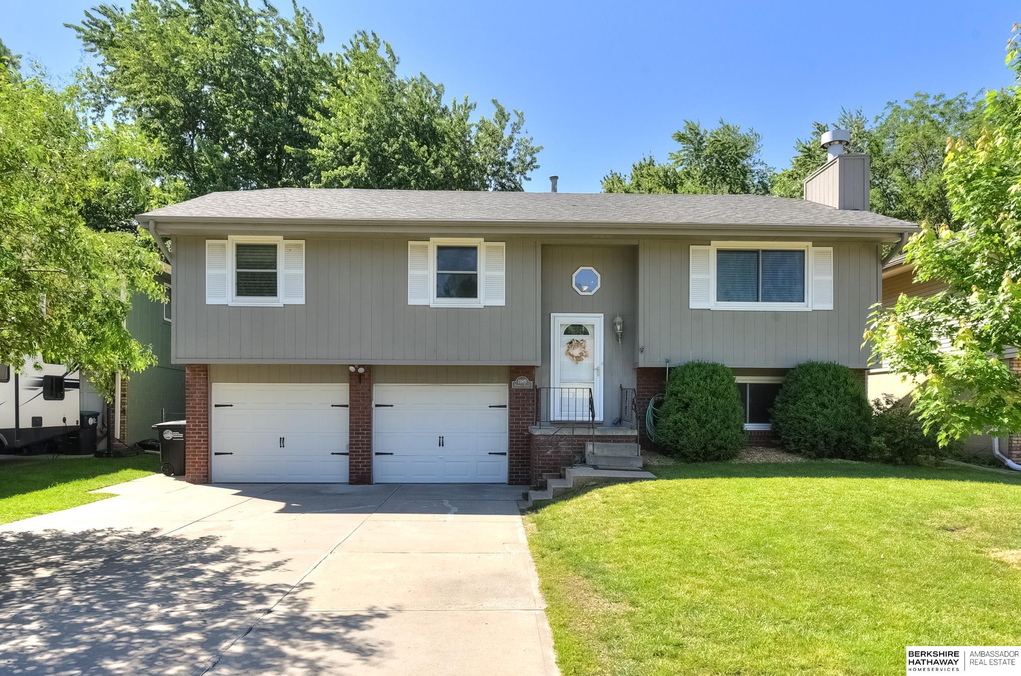 Photo of 15919 Frances Circle Omaha NE 68130