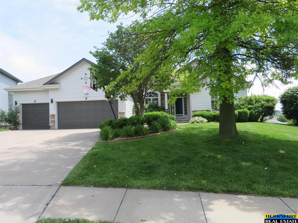 Real Estate Listings Berkshire Real Estate Omaha, NE