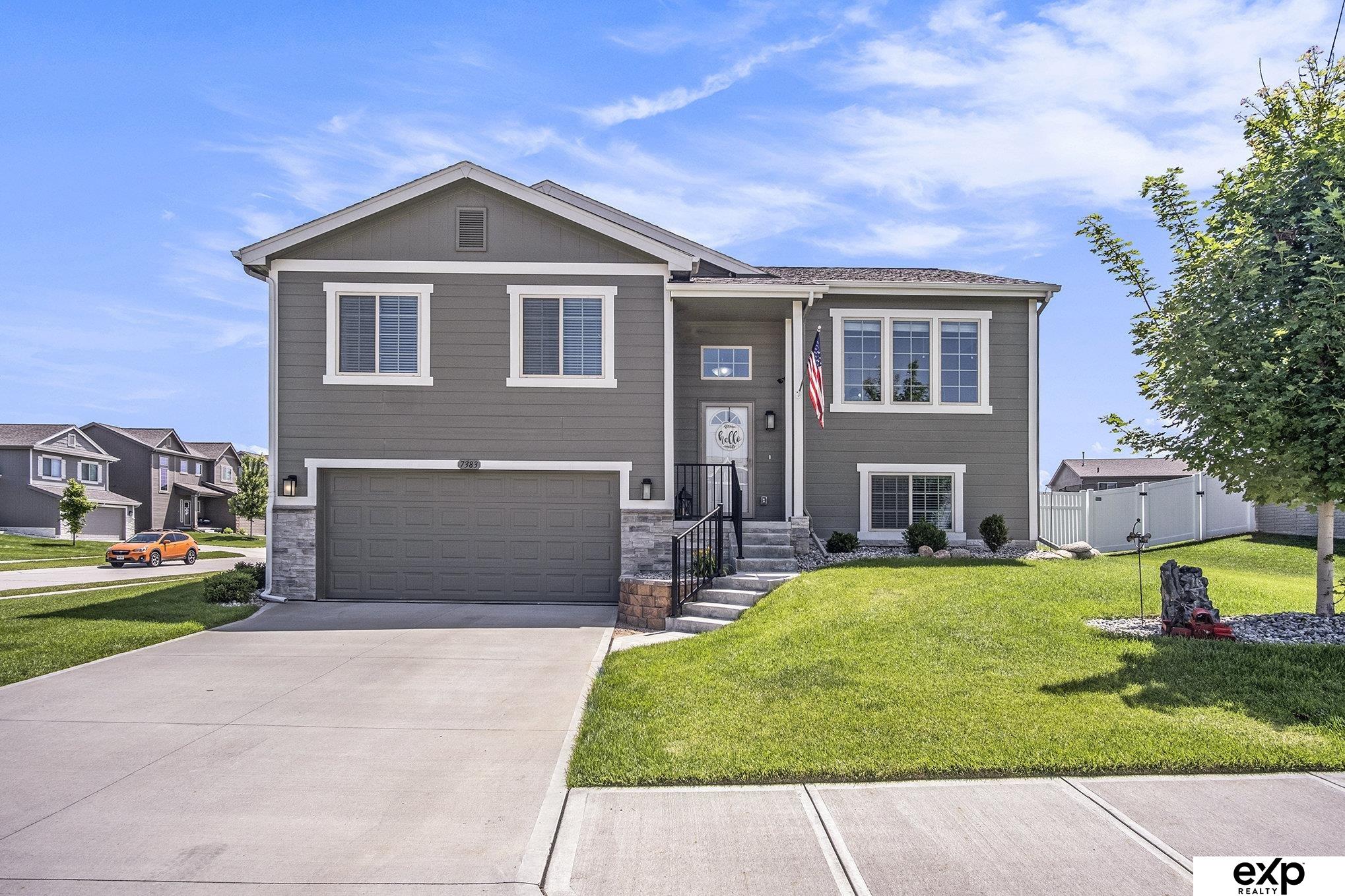 Photo of 7383 N 165 Street Bennington NE 68007