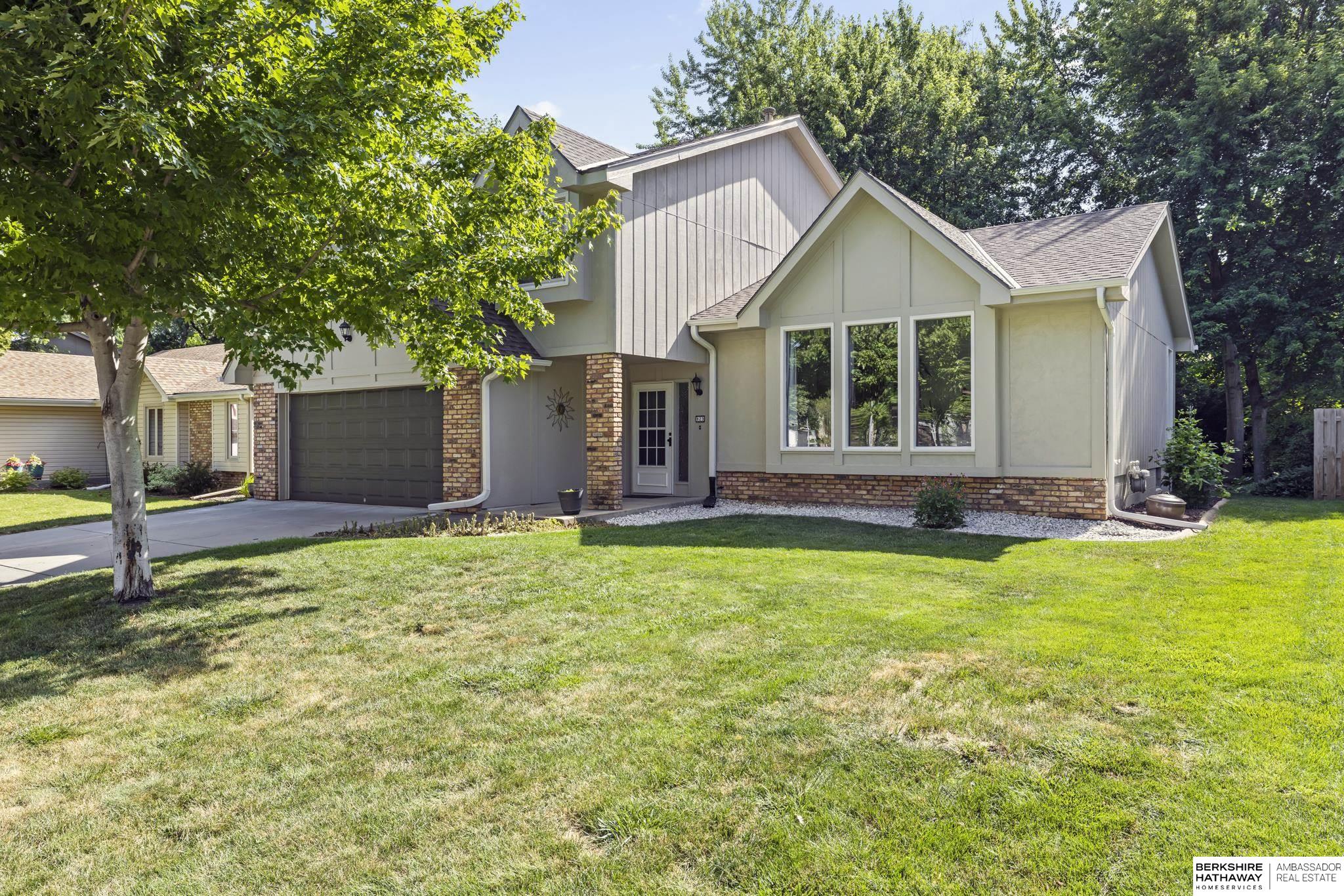 Photo of 823 N 150th Street Omaha NE 68154