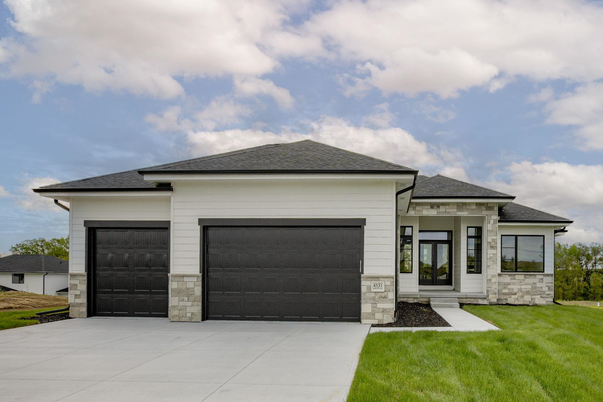 Photo of 4531 S 202nd Avenue Omaha NE 68135