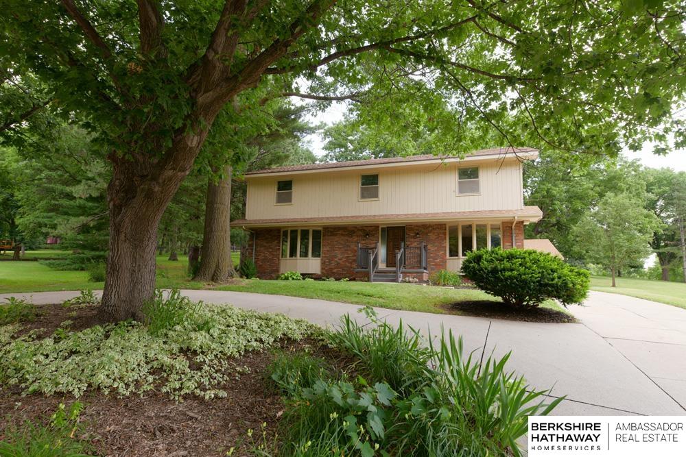 Photo of 7536 Glenvale Drive Omaha NE 68134