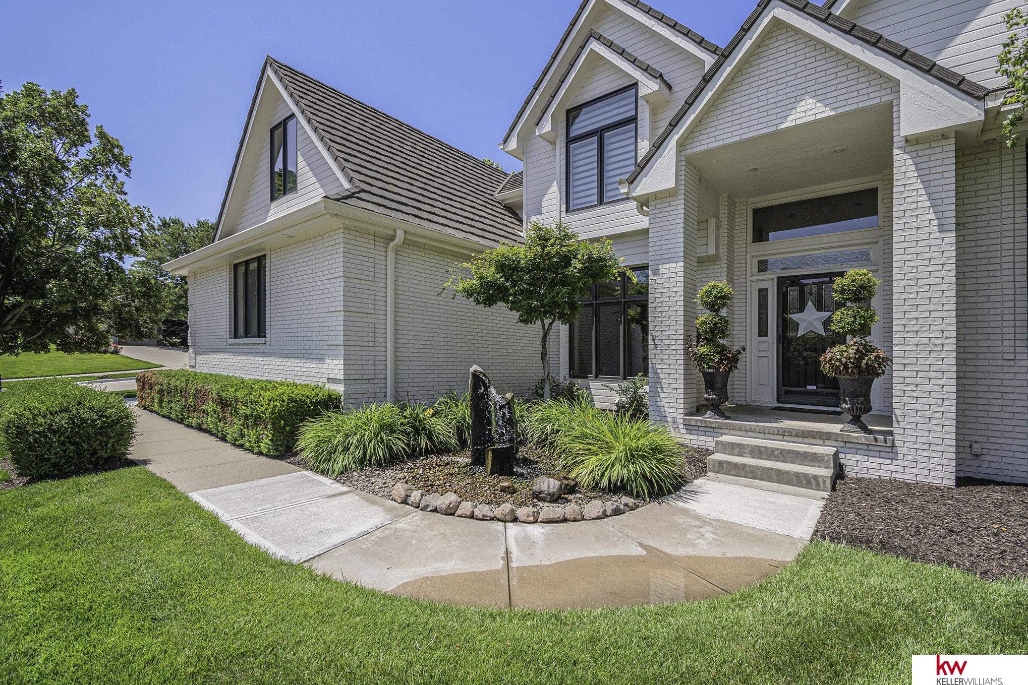 Photo of 16752 K Circle Omaha NE 68135