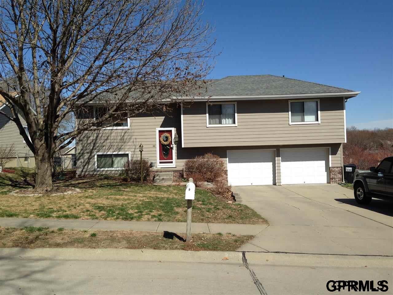 Photo of 703 Laredo Road Papillion NE 68046