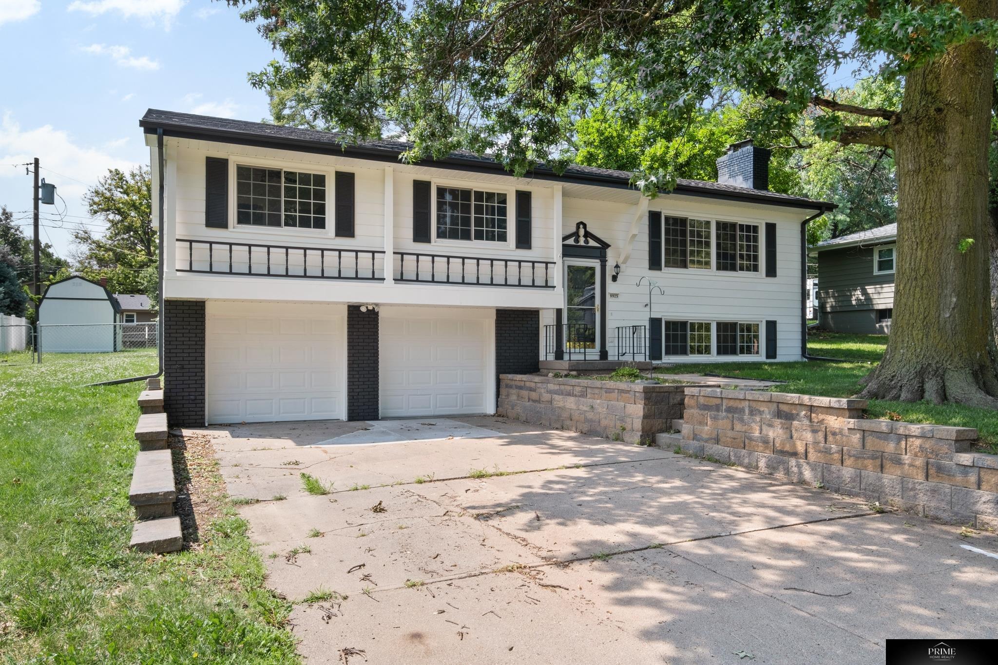 Photo of 9925 Pasadena Avenue Omaha NE 68124